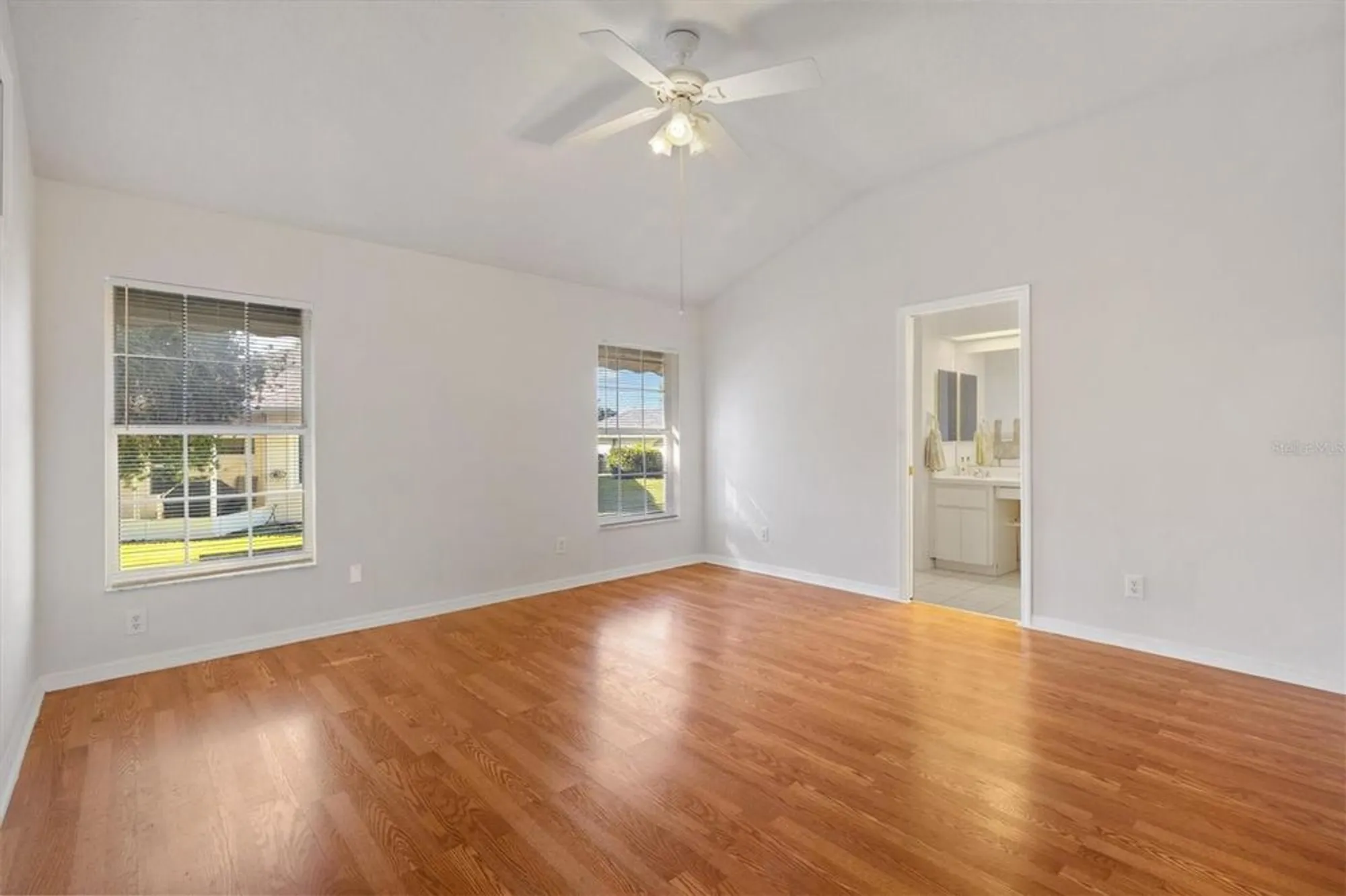 Property Slideshow image 12 of 34 | 5610 king james ave, Leesburg, FL, 34748