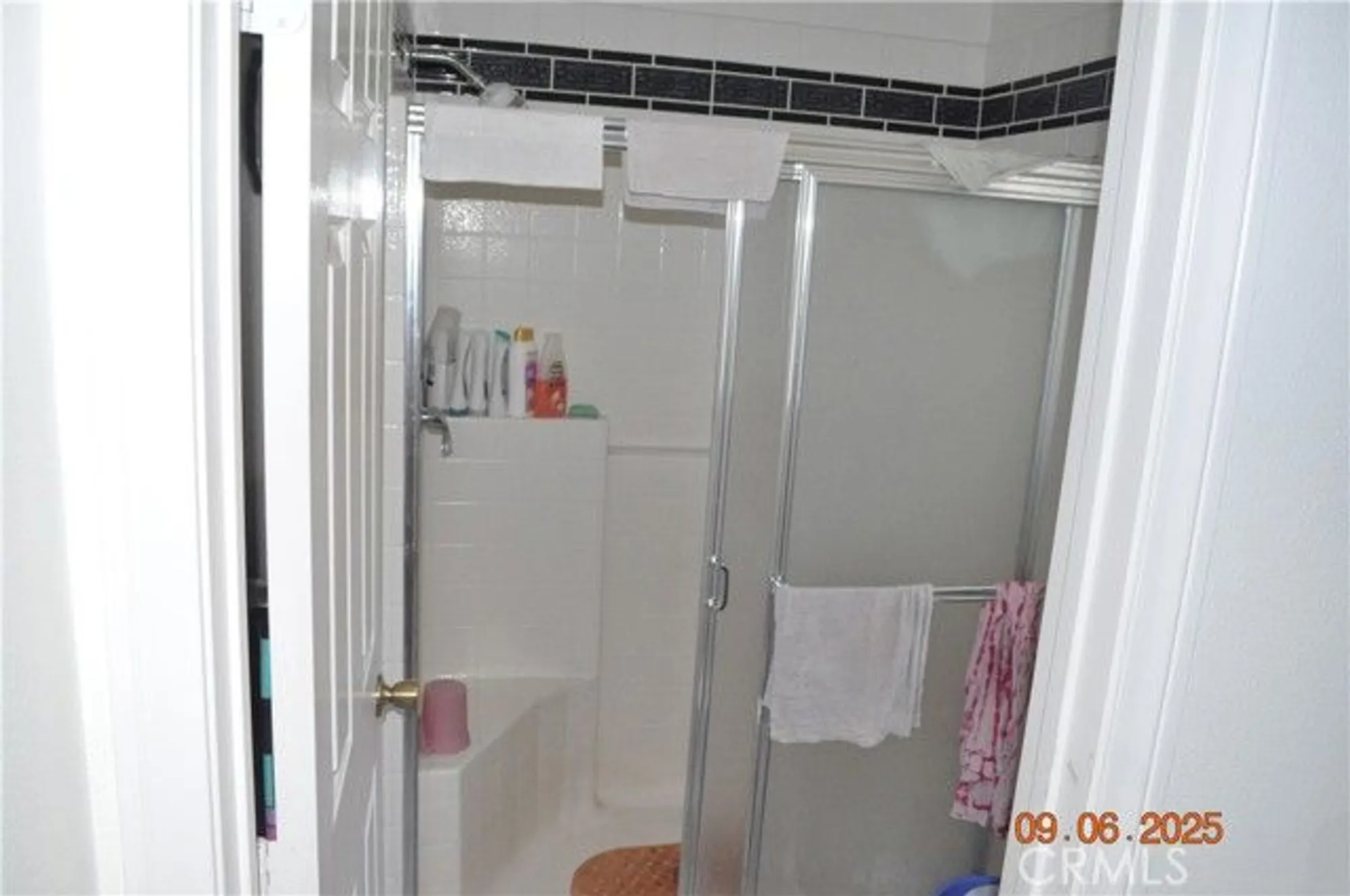 Property Slideshow image 17 of 20 | 11584 oak st, Apple Valley, CA, 92308