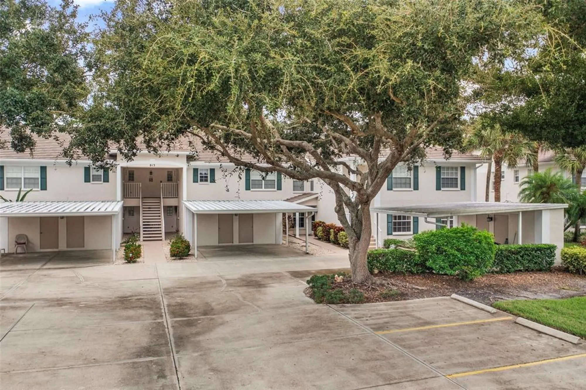 Property Slideshow image 31 of 40 | 813 montrose dr 104, Venice, FL, 34293