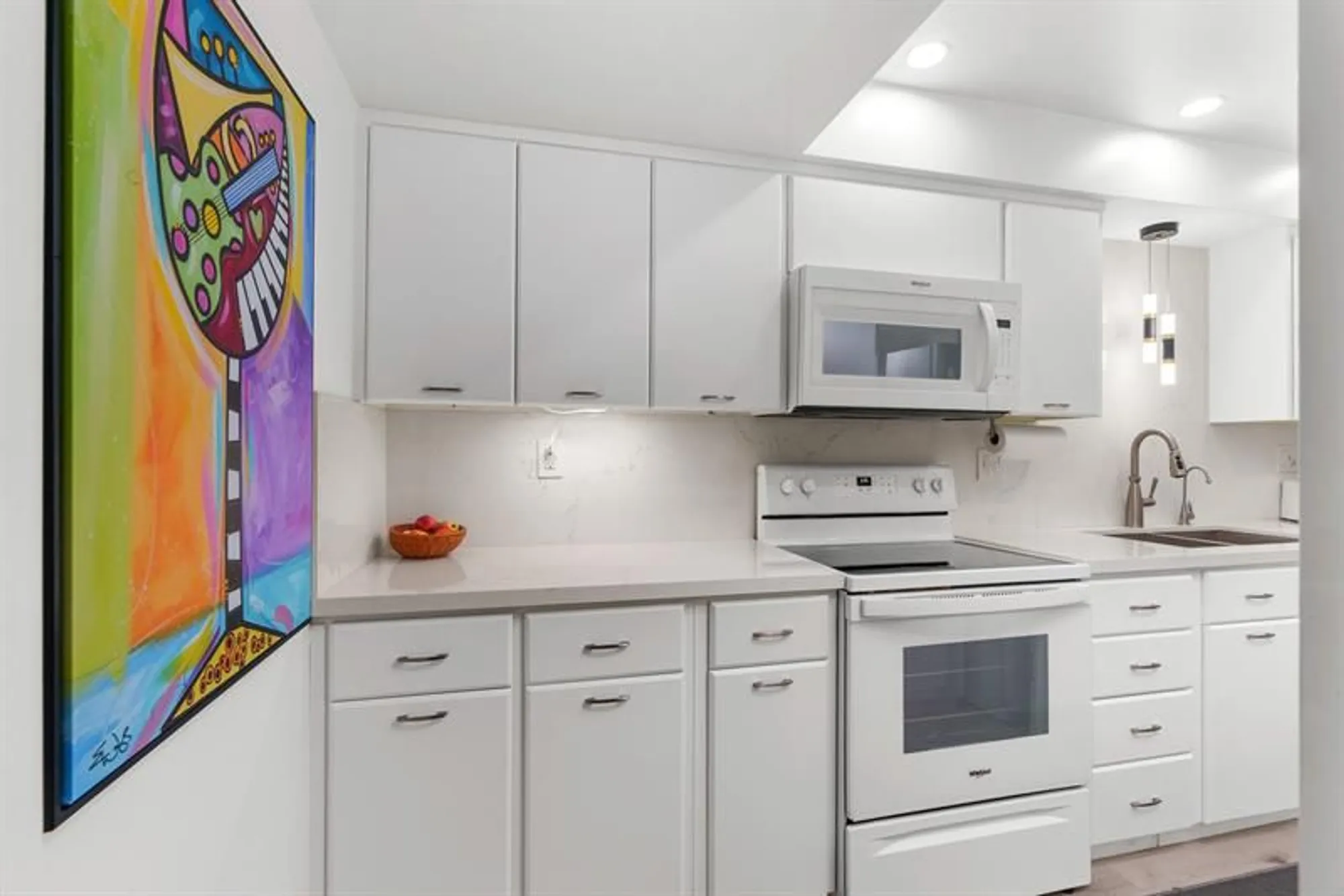 Property Slideshow image 16 of 40 | 3333 ne 34th st apt 412, Fort Lauderdale, FL, 33308