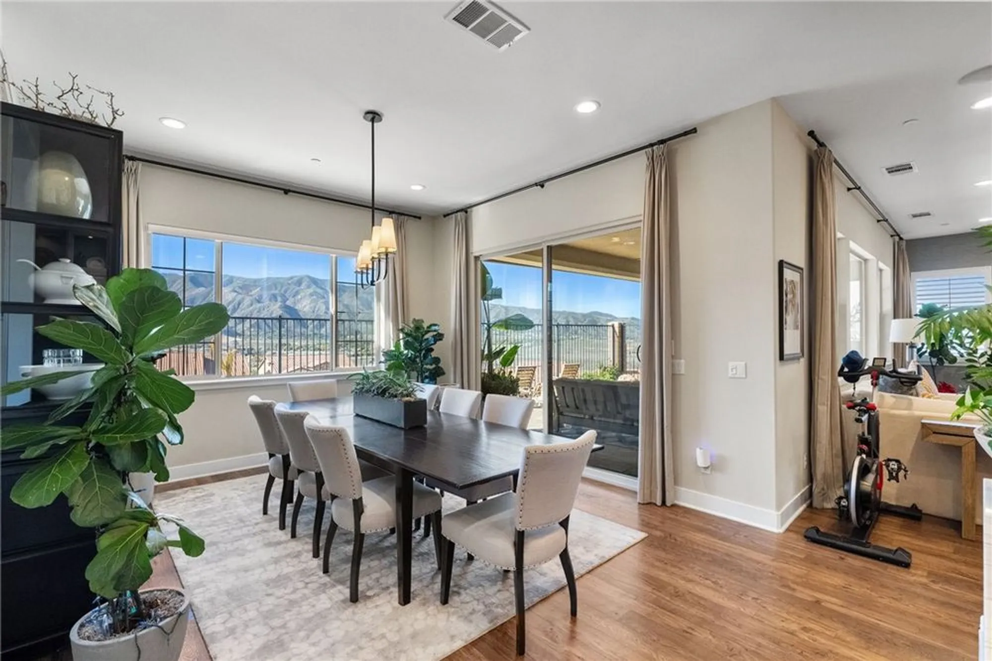 Property Slideshow image 25 of 59 | 11463 explorer ct, Temescal Valley, CA, 92883