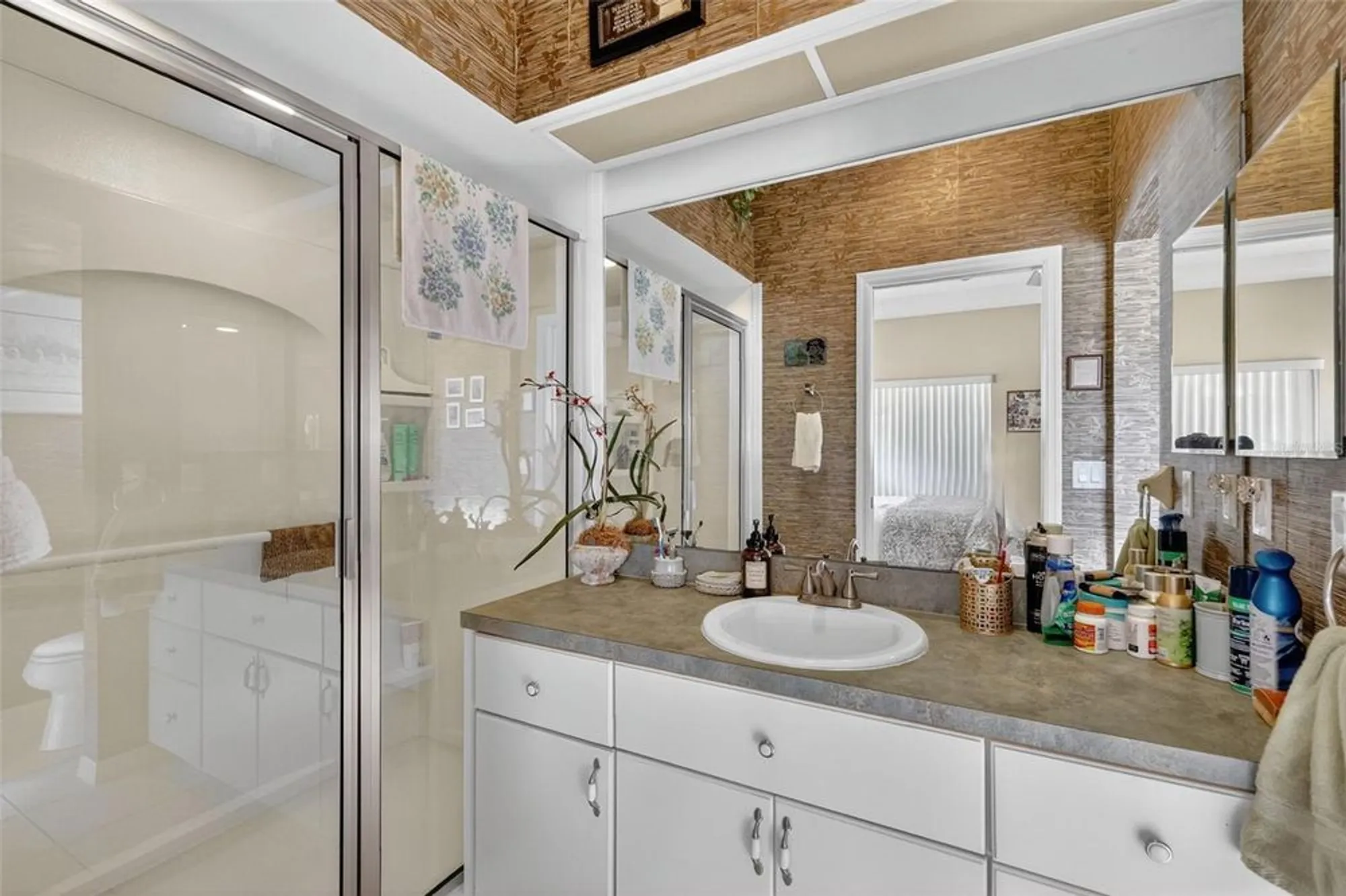 Property Slideshow image 24 of 66 | 21202 braveheart dr, Leesburg, FL, 34748