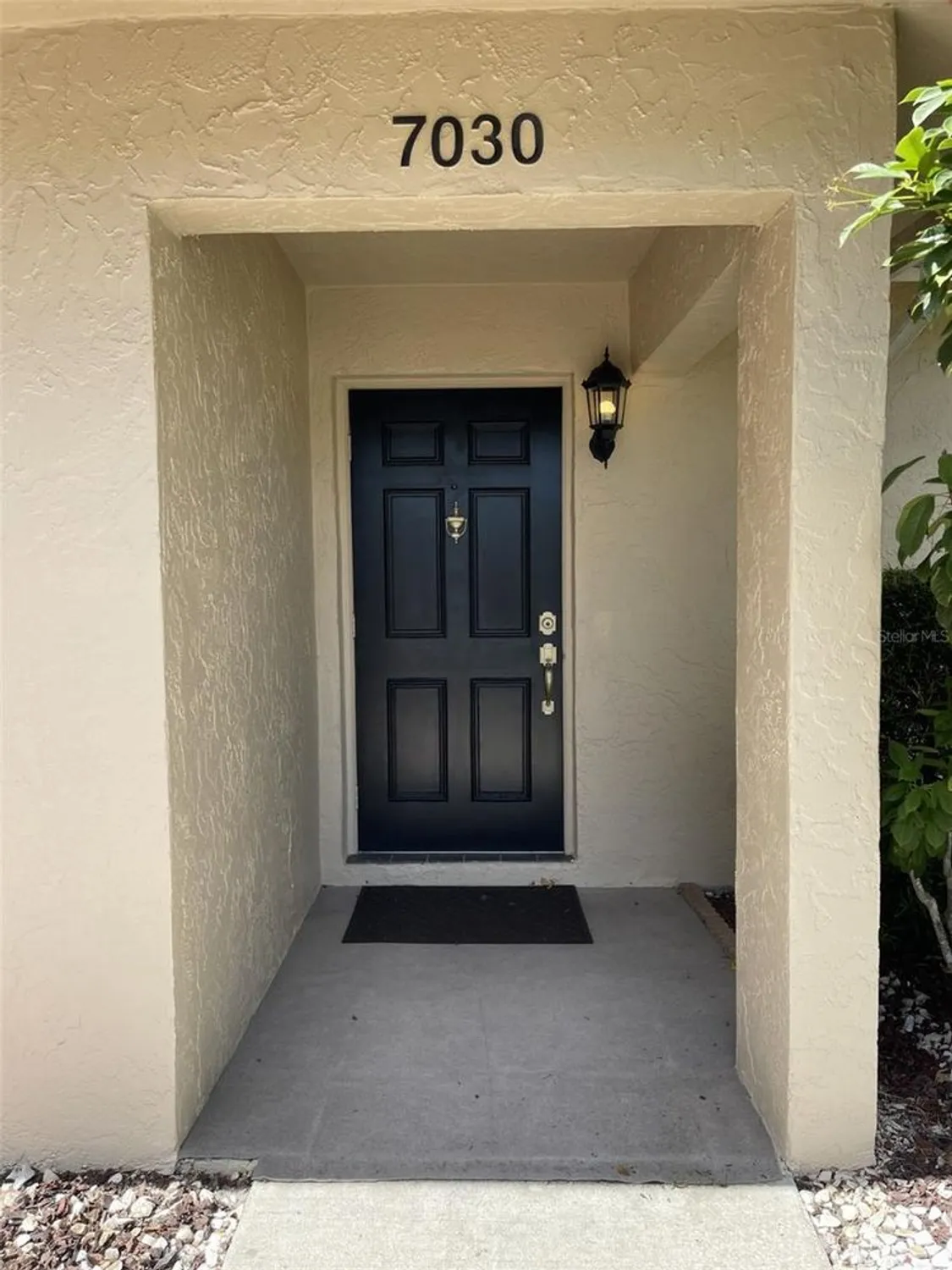 Property Slideshow image 8 of 59 | 7030 w country club dr n # 128, Sarasota, FL, 34243