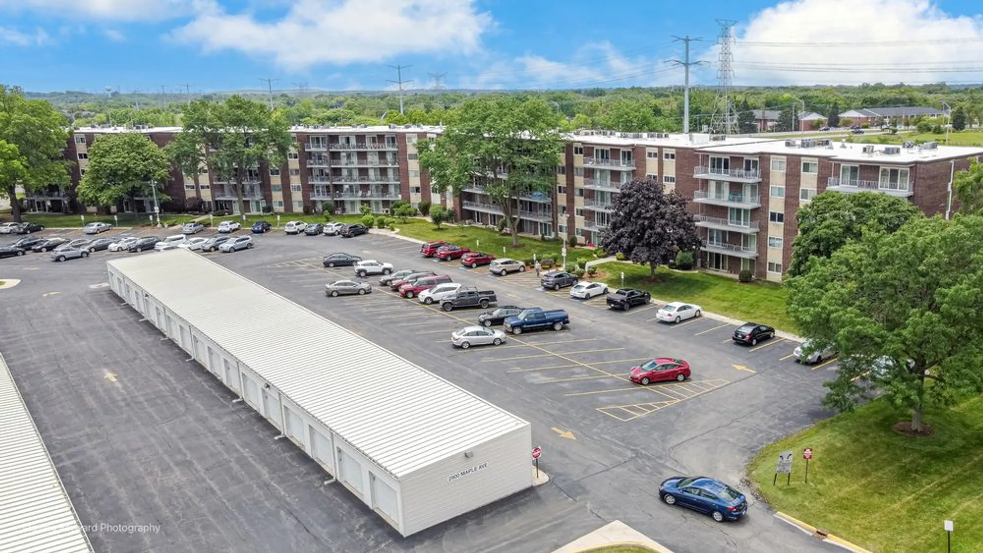 Property Slideshow image 27 of 36 | 2900 maple ave apt 13c, Downers Grove, IL, 60515