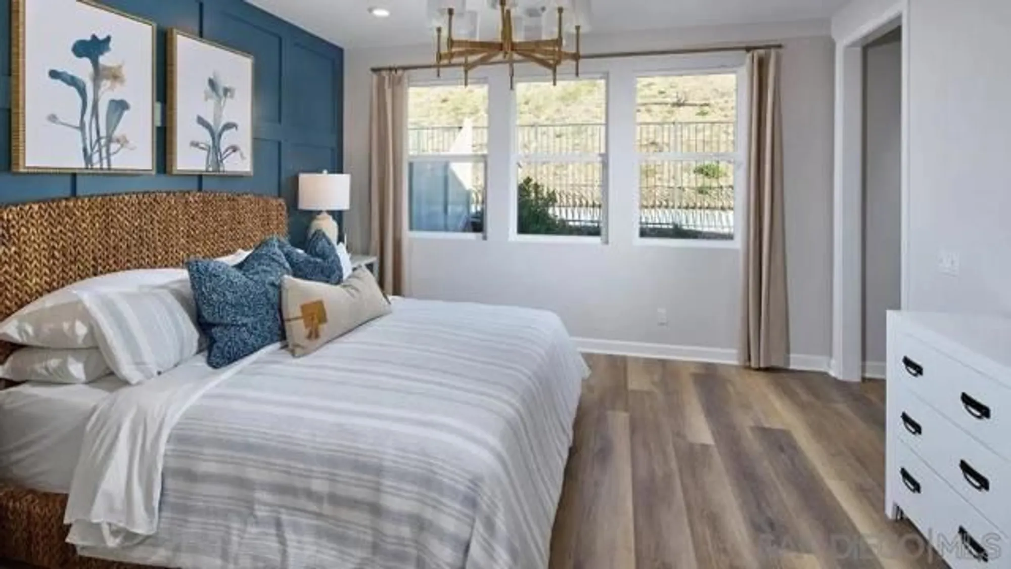 Property Slideshow image 16 of 23 | 12141 paxton way, San Diego, CA, 92129