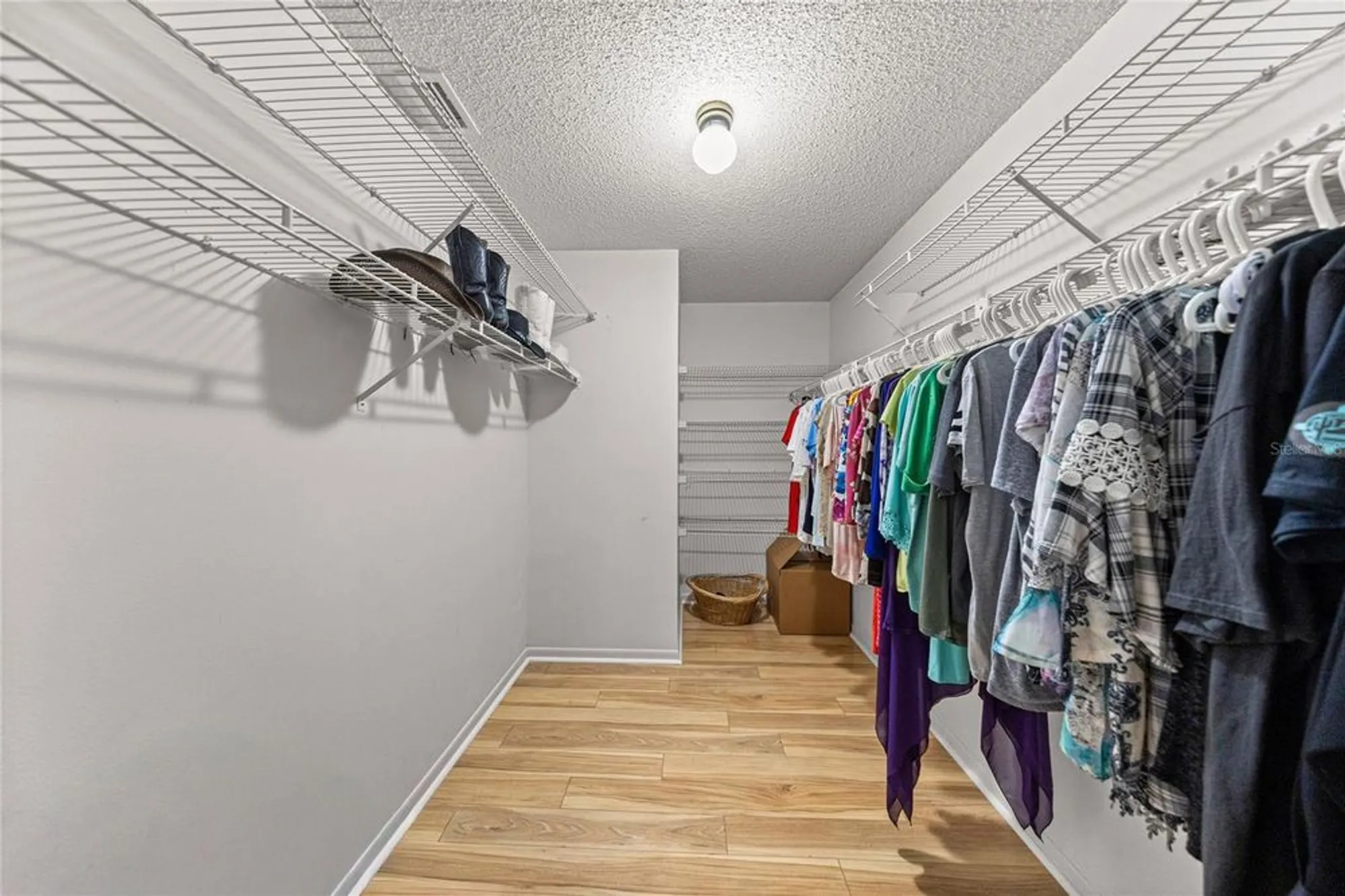 Property Slideshow image 9 of 30 | 8877 sw 96th st d, Ocala, FL, 34481