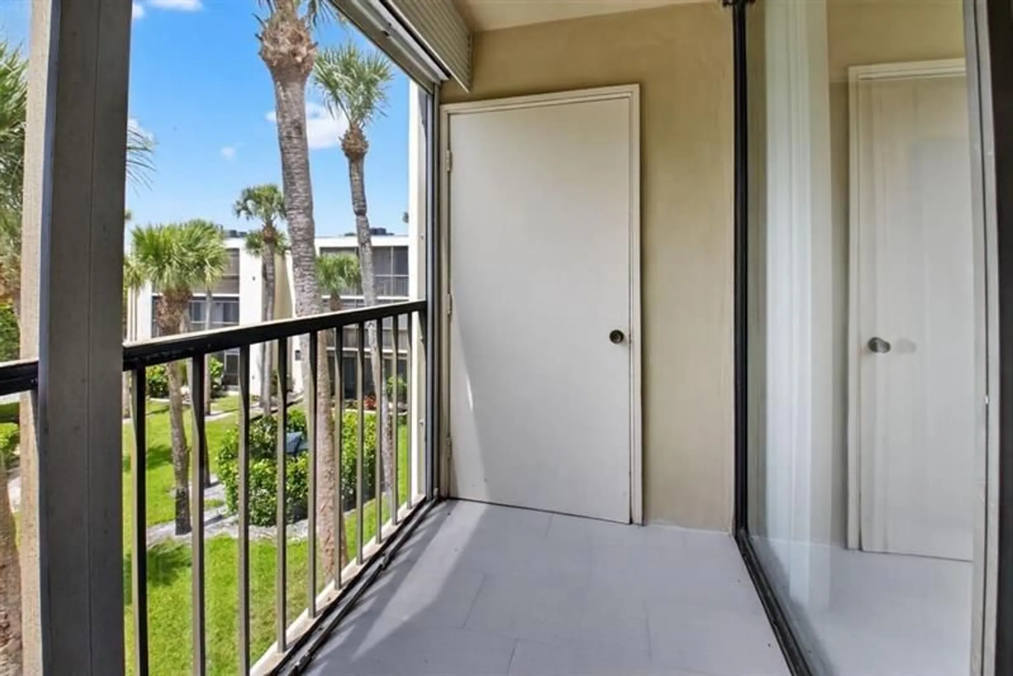 Property Slideshow image 27 of 39 | 5370 las verdes cir apt 319, Delray Beach, FL, 33484