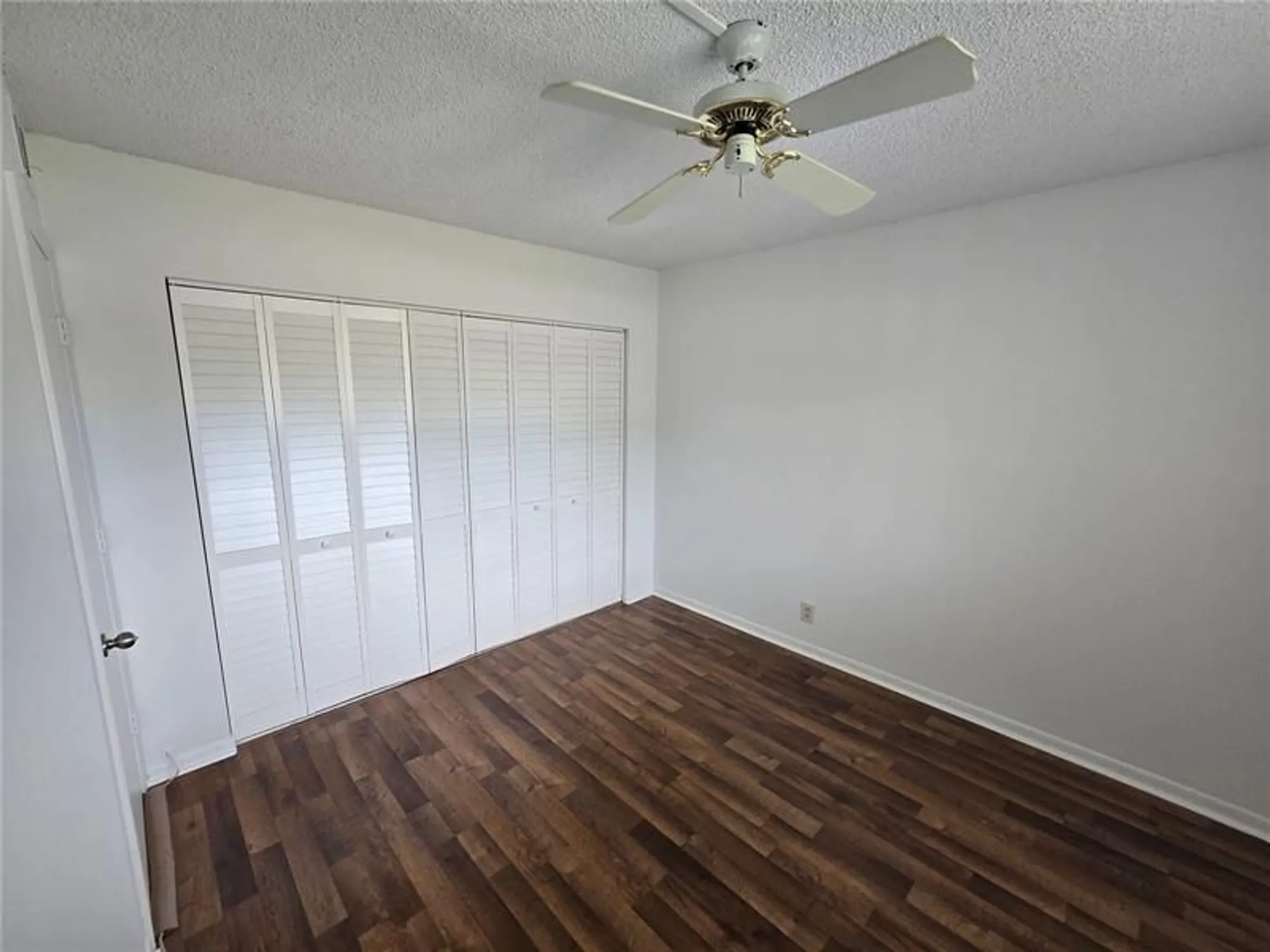 Property Slideshow image 17 of 31 | 6890 royal palm blvd 211h, Margate, FL, 33063