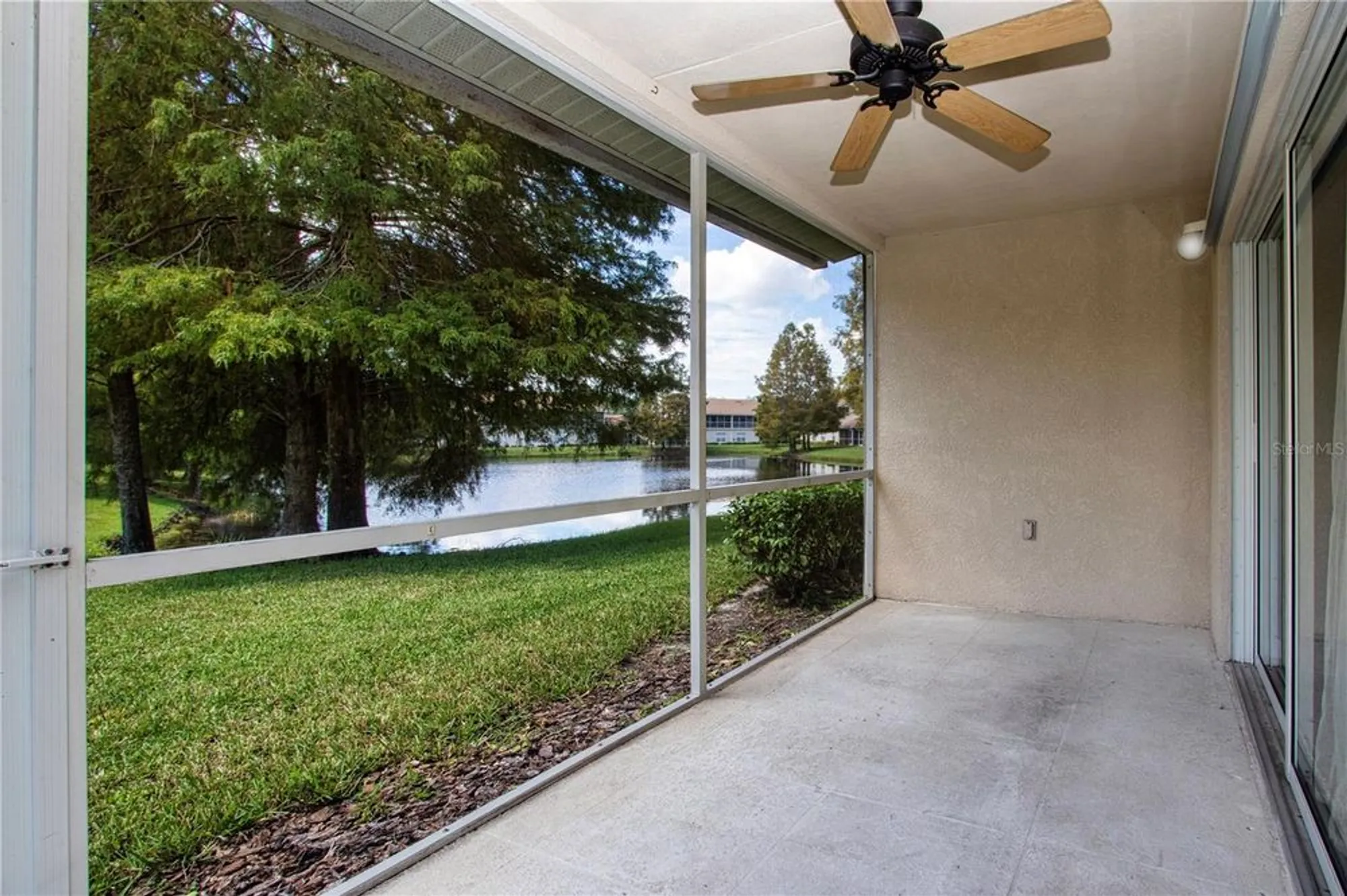 Property Slideshow image 44 of 71 | 6426 bay cedar ln # 101, Bradenton, FL, 34203