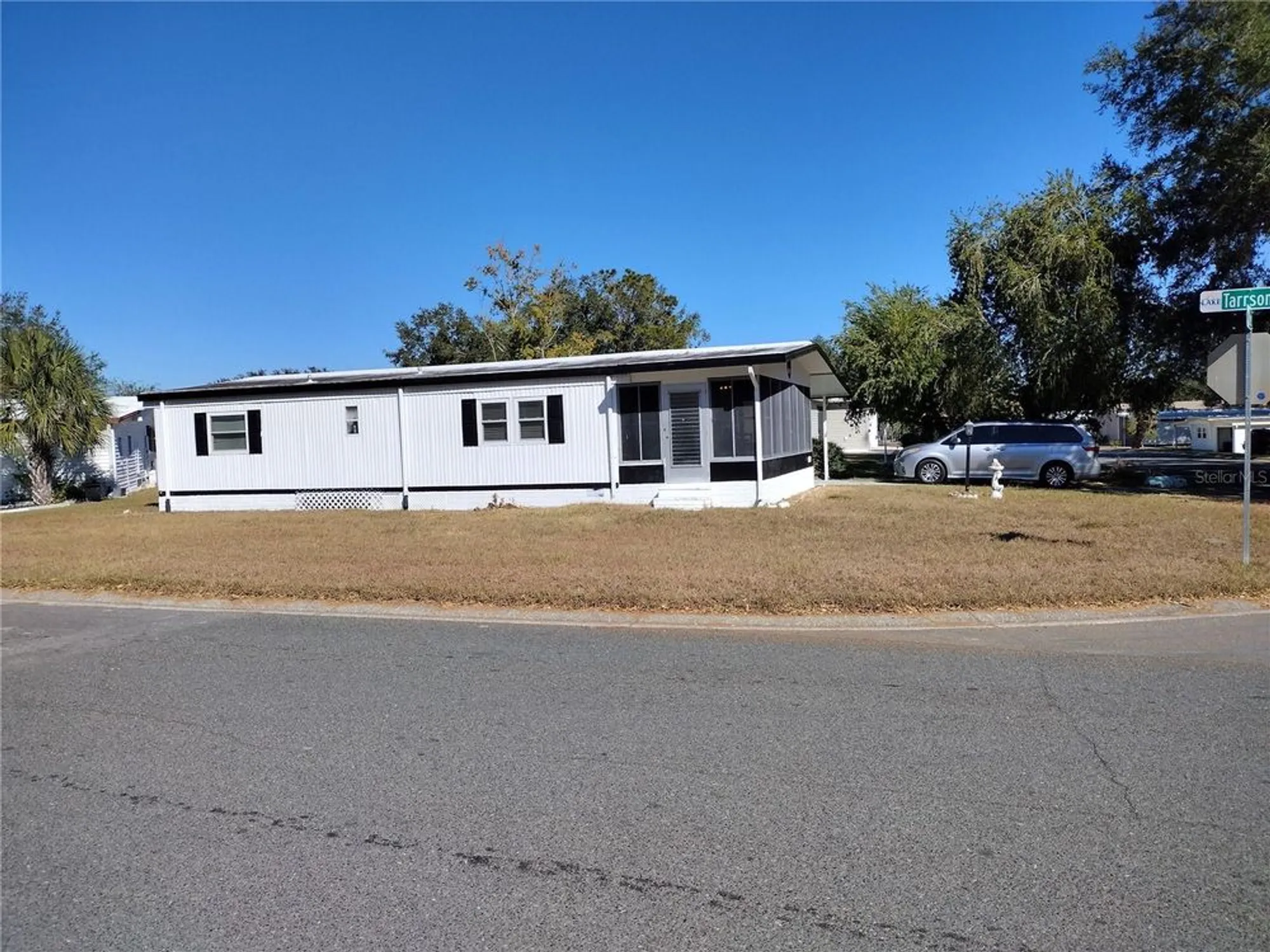 Property Slideshow image 5 of 22 | 925 beechwood ave, Lady Lake, FL, 32159