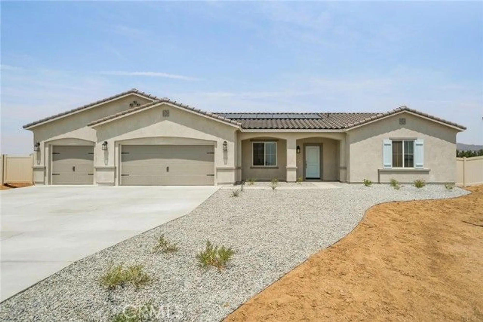 Property Slideshow image 1 of 7 | 14811 indigo rd, Apple Valley, CA, 92307