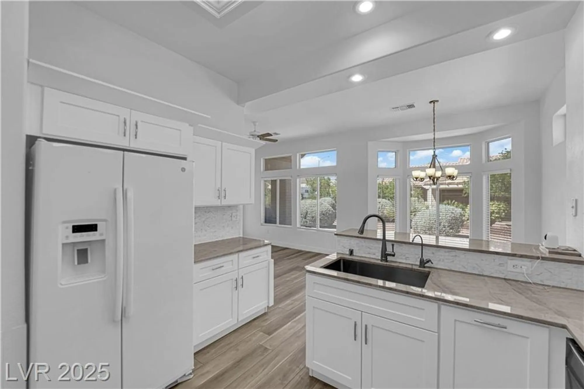 Property Slideshow image 3 of 35 | 10144 hunter springs dr, Las Vegas, NV, 89134