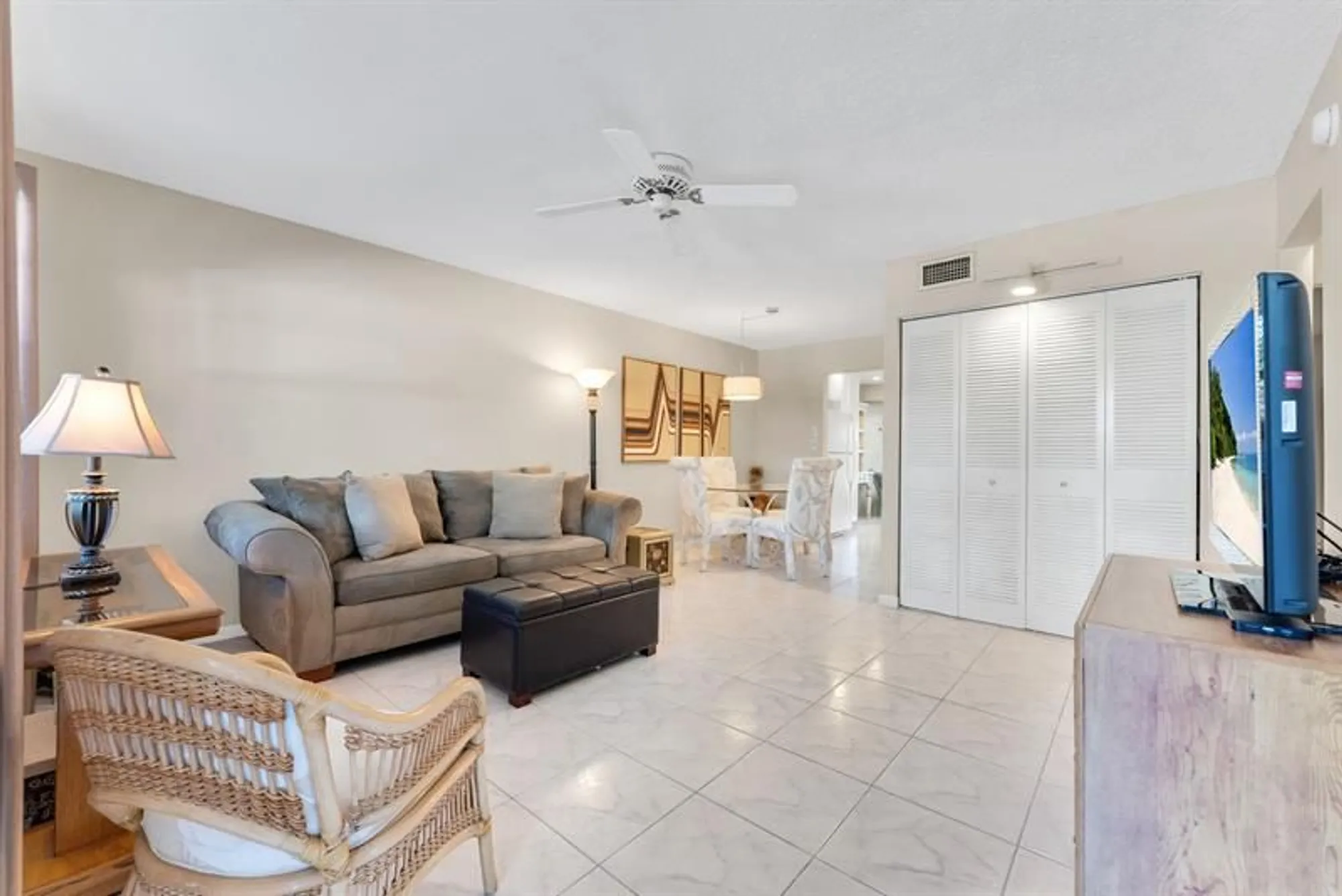 Property Slideshow image 4 of 25 | 7390 nw 1st st 104, Margate, FL, 33063