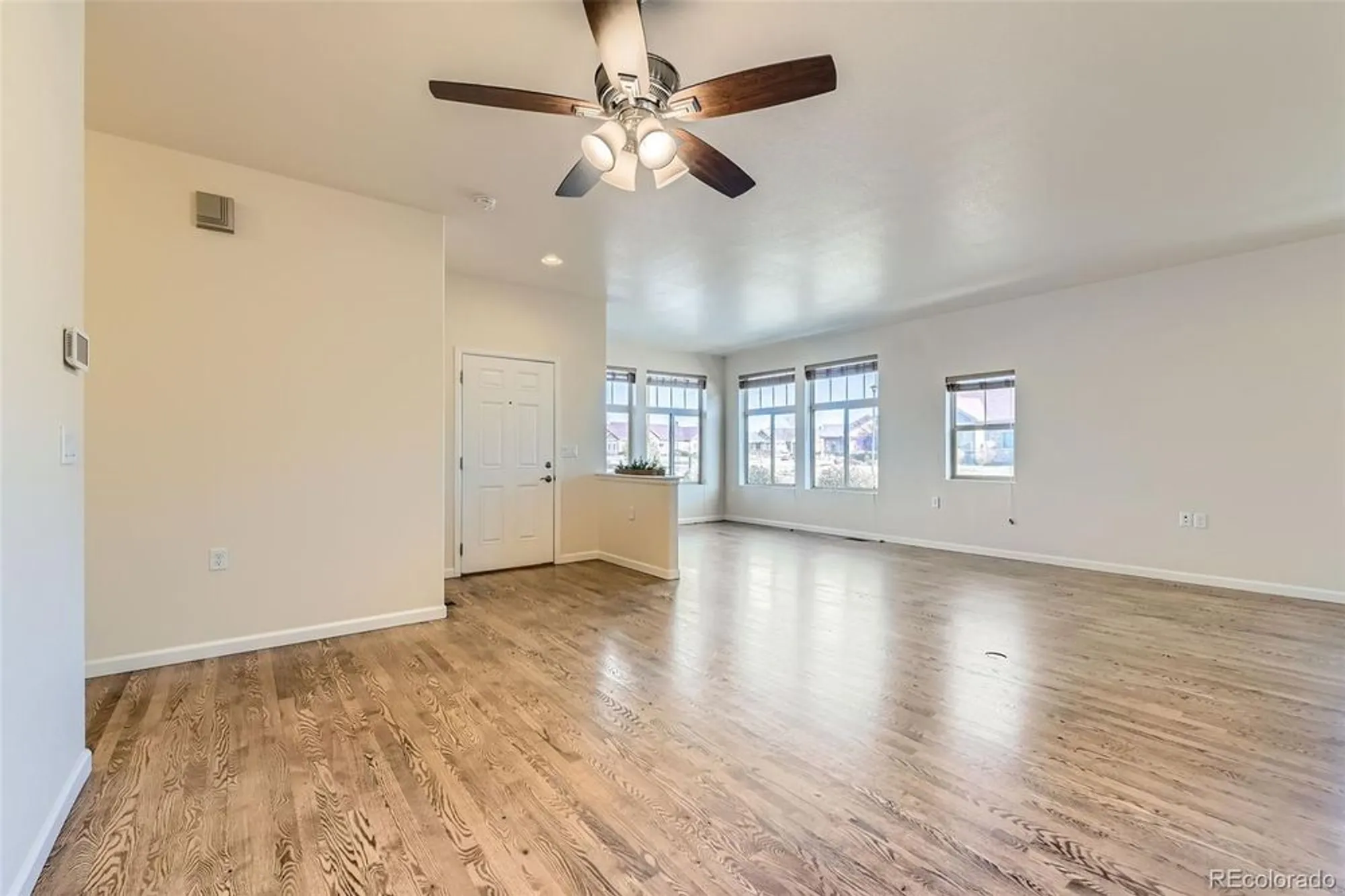 Property Slideshow image 14 of 33 | 12625 madison way, Thornton, CO, 80241