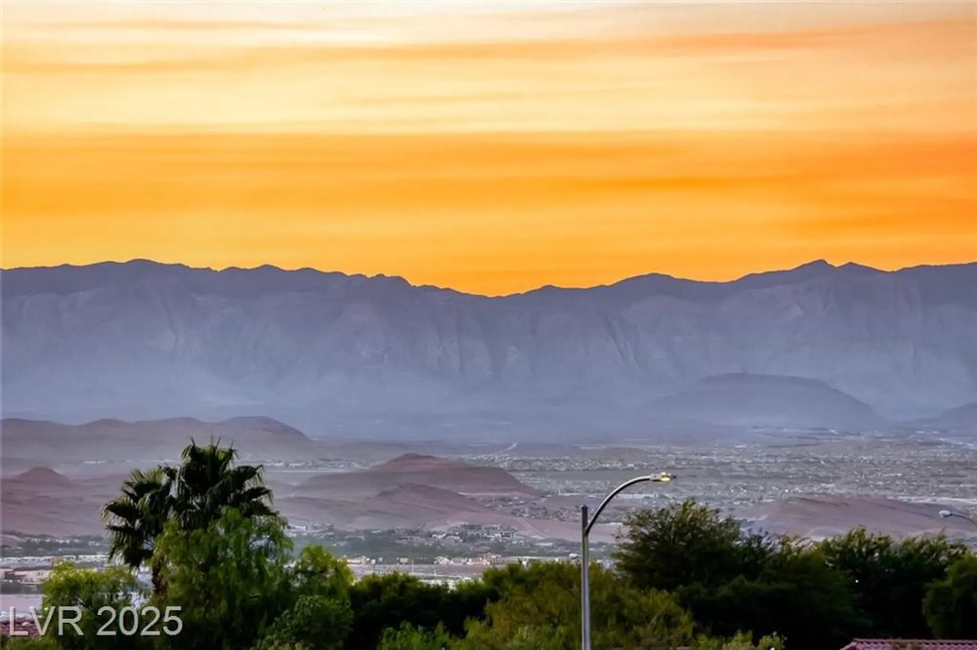 Property Slideshow image 49 of 66 | 2470 bedford park dr, Henderson, NV, 89052