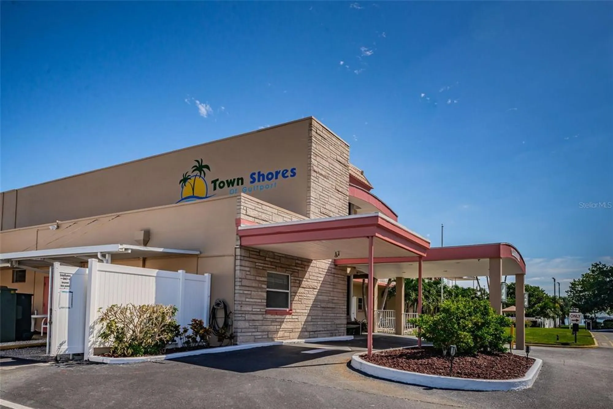 Property Slideshow image 49 of 82 | 6020 shore blvd 1009, Gulfport, FL, 33707