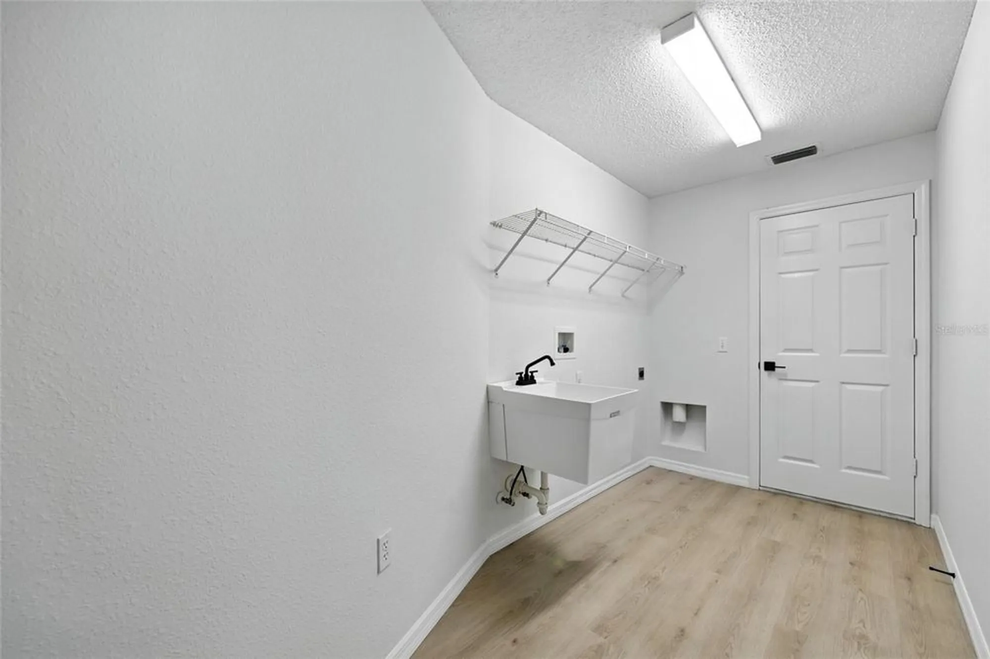 Property Slideshow image 32 of 64 | 11213 brooklawn dr, Hudson, FL, 34667