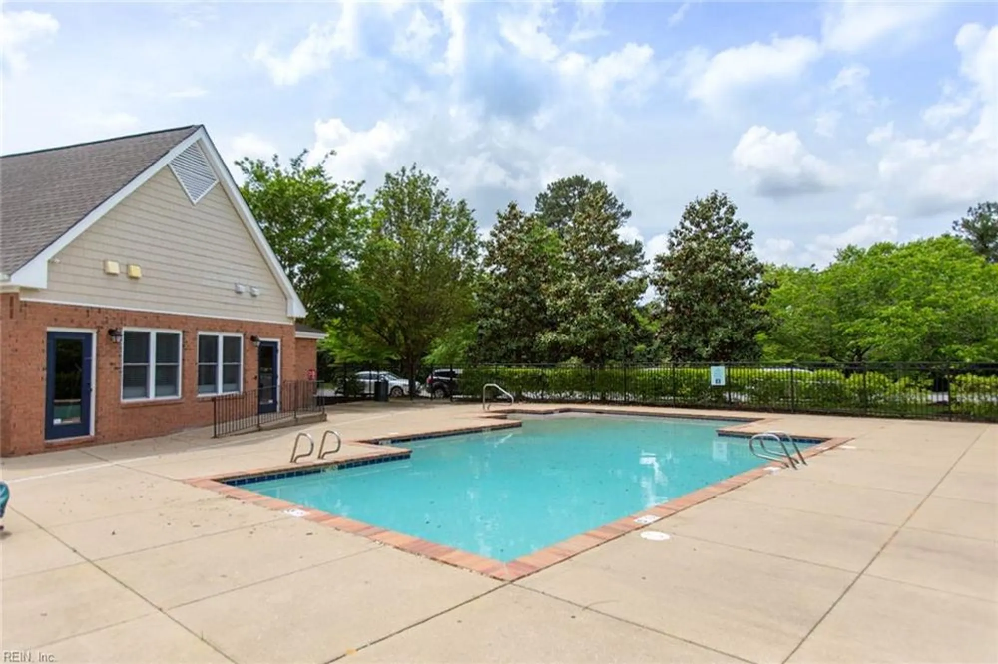 Property Slideshow image 43 of 50 | 200 durham st, Smithfield, VA, 23430