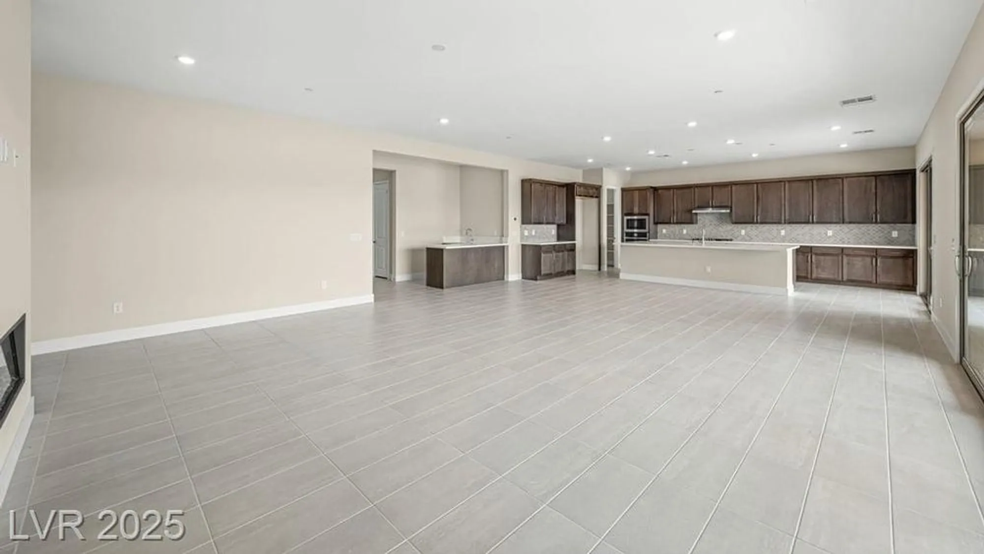 Property Slideshow image 11 of 56 | 235 paraggi bay dr, Henderson, NV, 89011