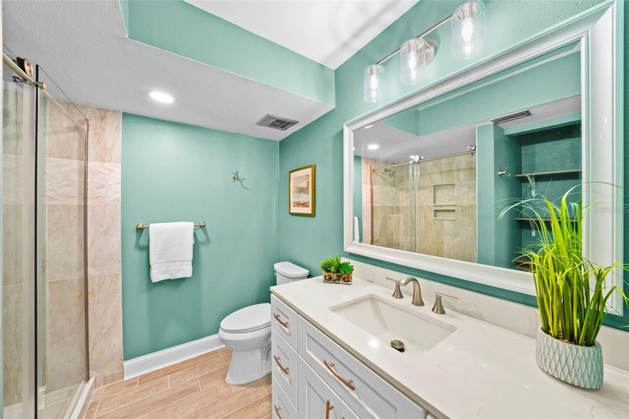 Property Slideshow image 33 of 54 | 642 boca ciega point blvd s, St Petersburg, FL, 33708