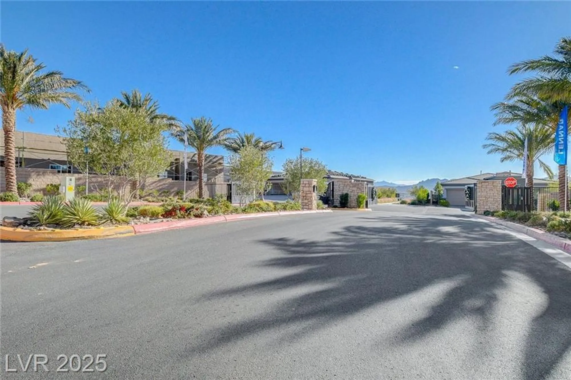 Property Slideshow image 60 of 99 | 33 reverie heights ave, Henderson, NV, 89011