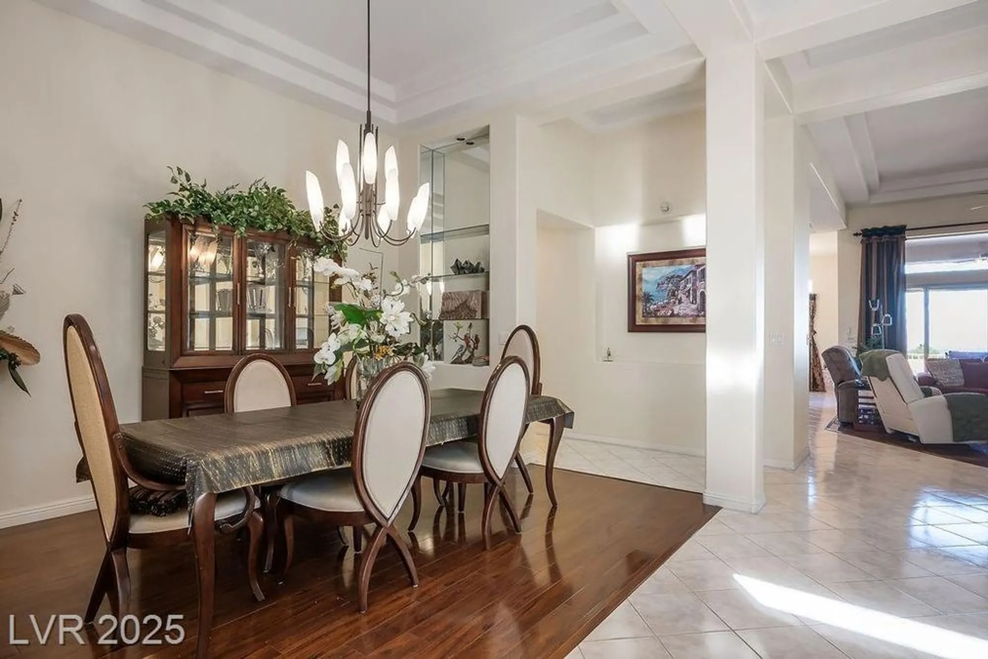 Property Slideshow image 19 of 99 | 10712 button willow dr, Las Vegas, NV, 89134