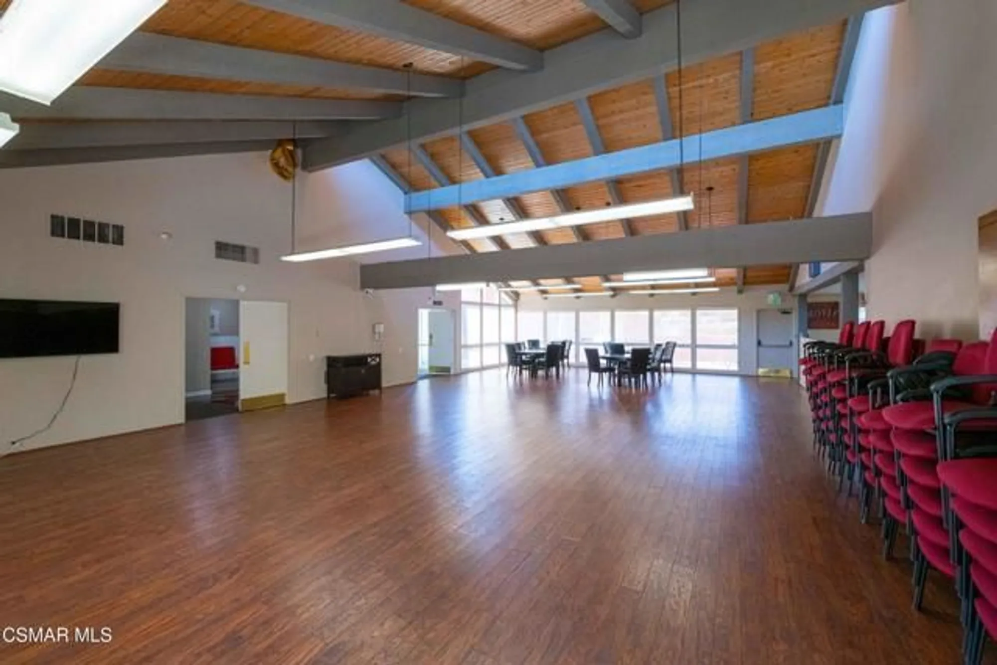 Property Slideshow image 30 of 34 | 460 arbor lane ct apt 203, Thousand Oaks, CA, 91360