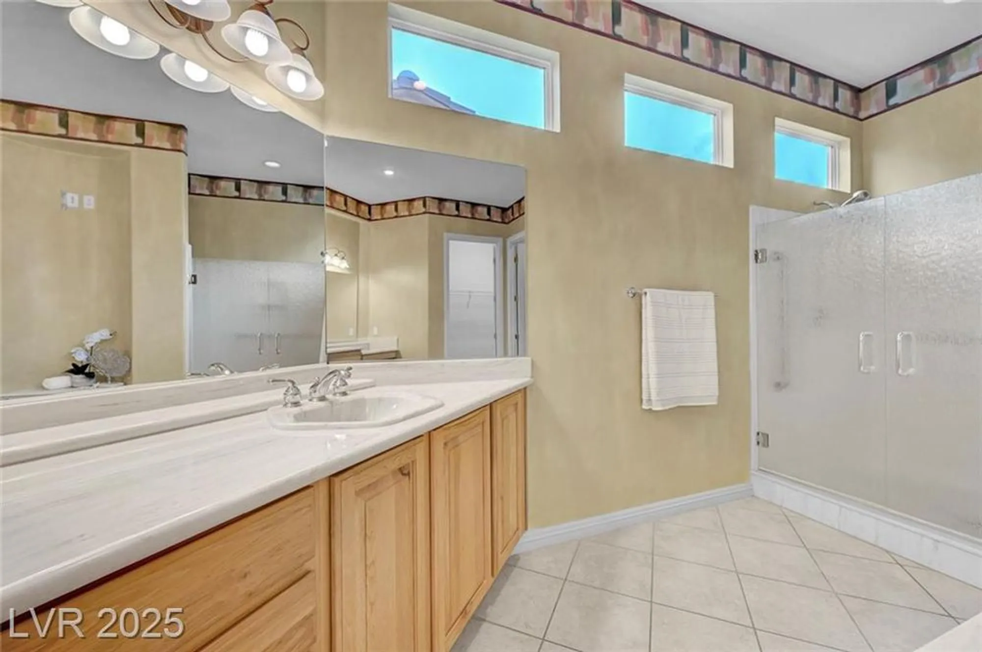 Property Slideshow image 28 of 61 | 4636 riva de romanza st, Las Vegas, NV, 89135