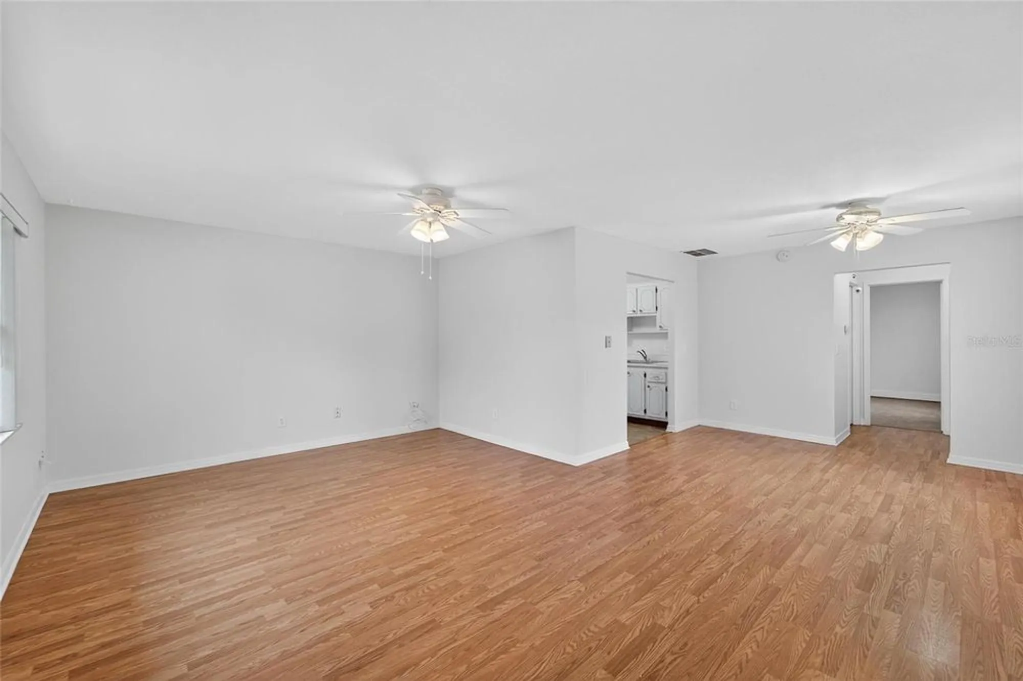 Property Slideshow image 8 of 61 | 1902 andover st apt 203, Sun City Center, FL, 33573