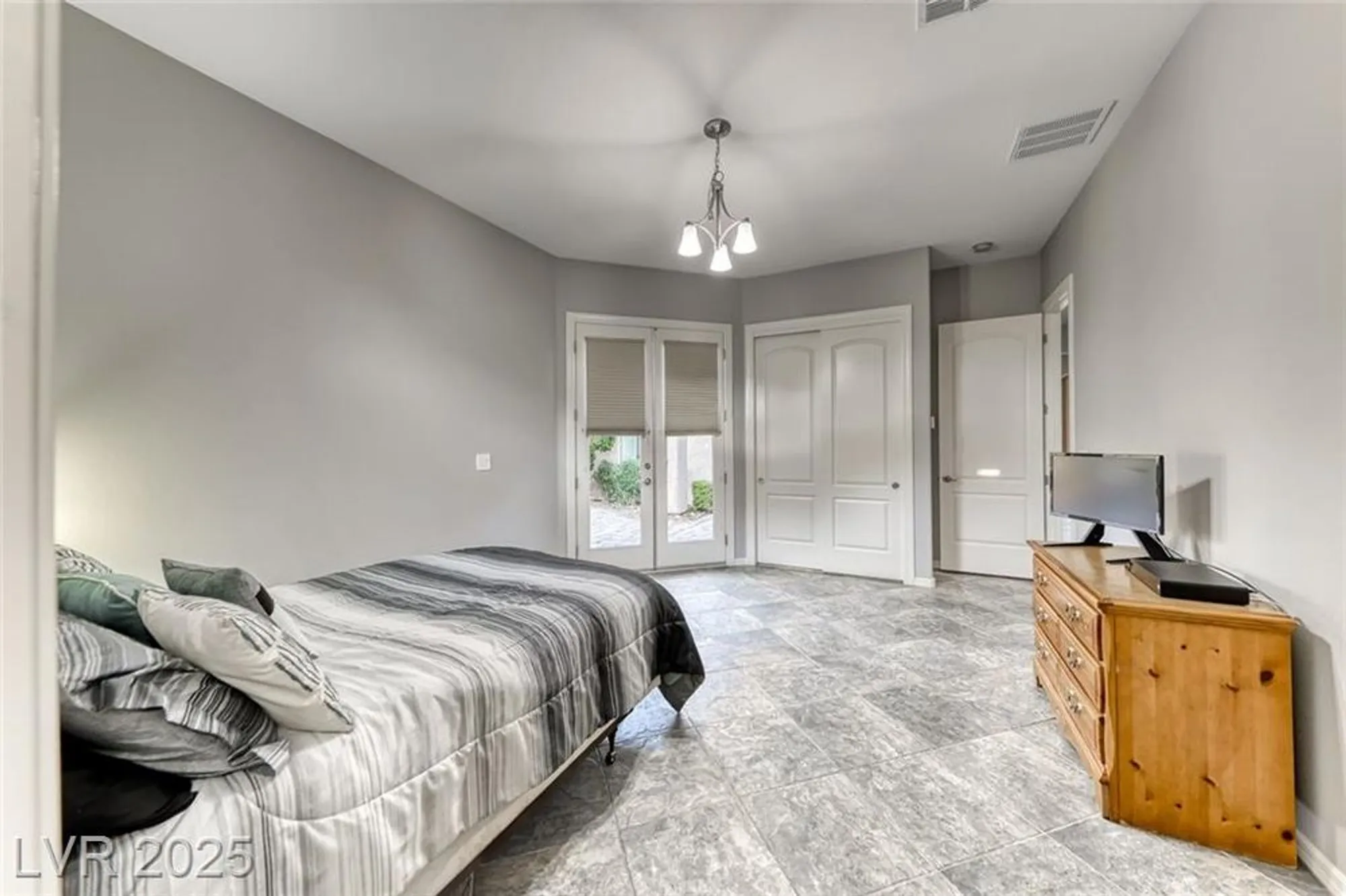 Property Slideshow image 41 of 67 | 2142 sandstone cliffs dr, Henderson, NV, 89044