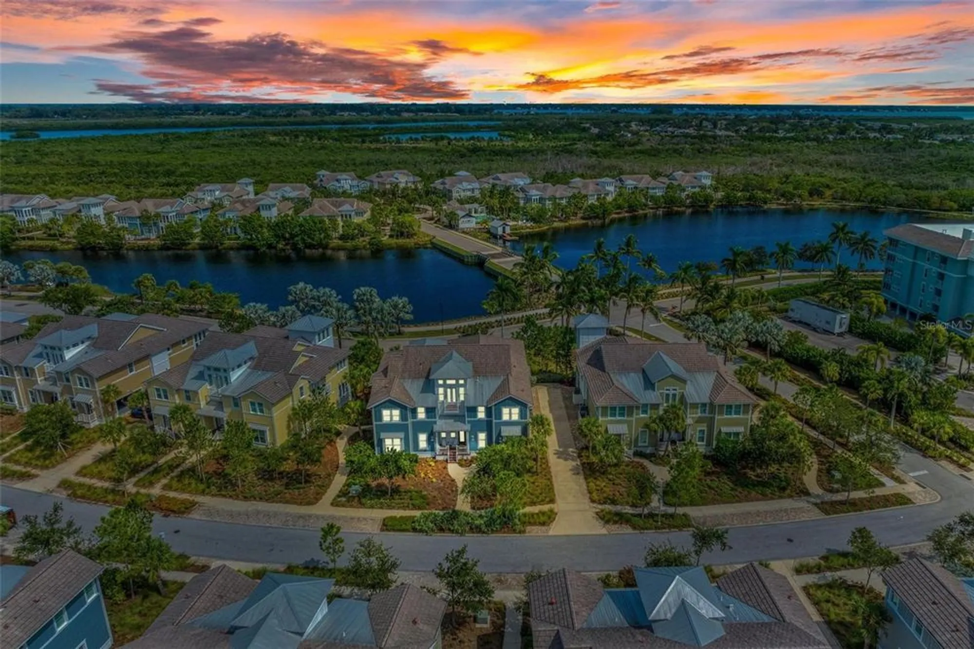 Property Slideshow image 49 of 97 | 367 compass point dr 201, Bradenton, FL, 34209