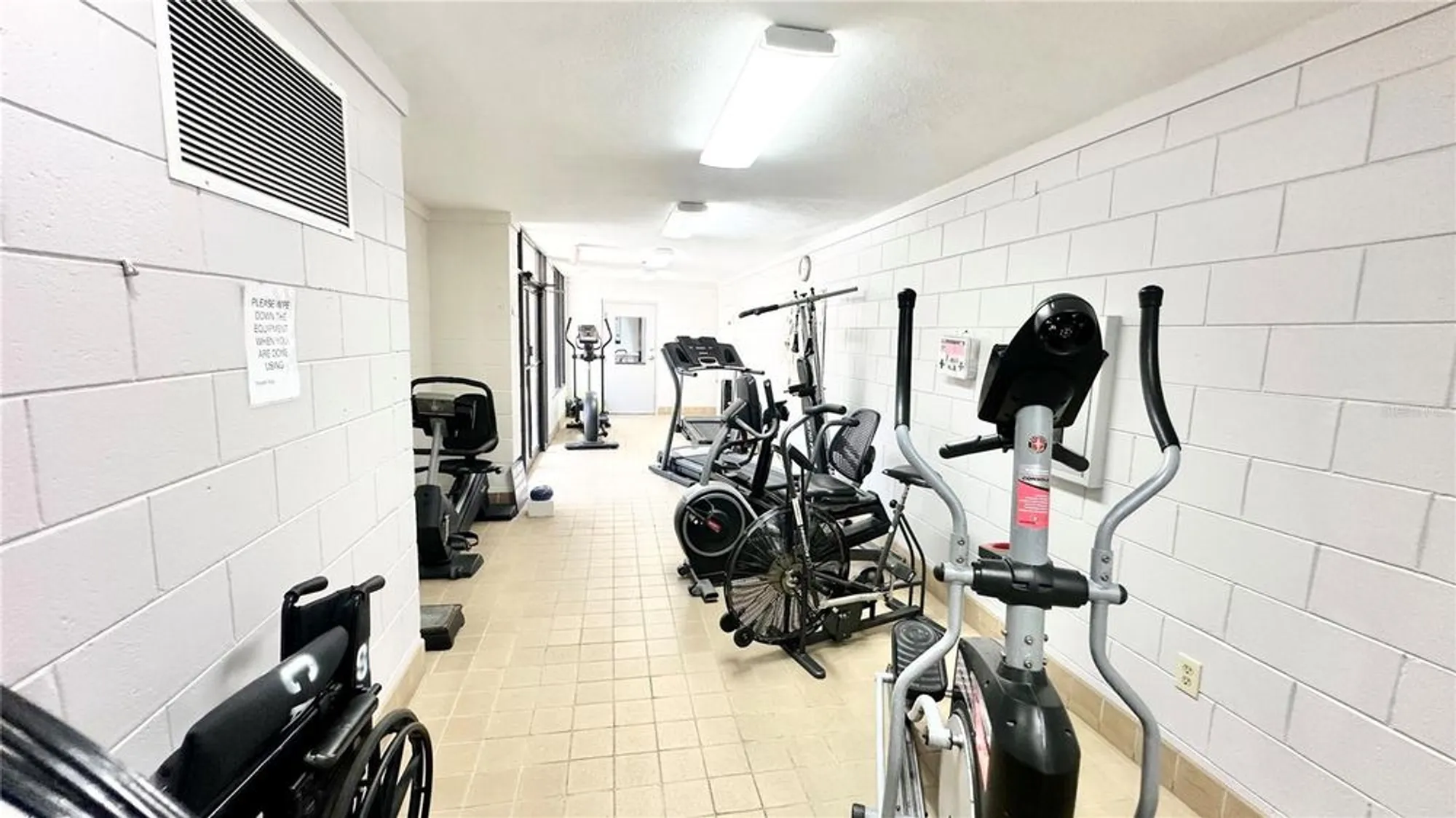 Property Slideshow image 77 of 85 | 918 dundee cir, Leesburg, FL, 34788