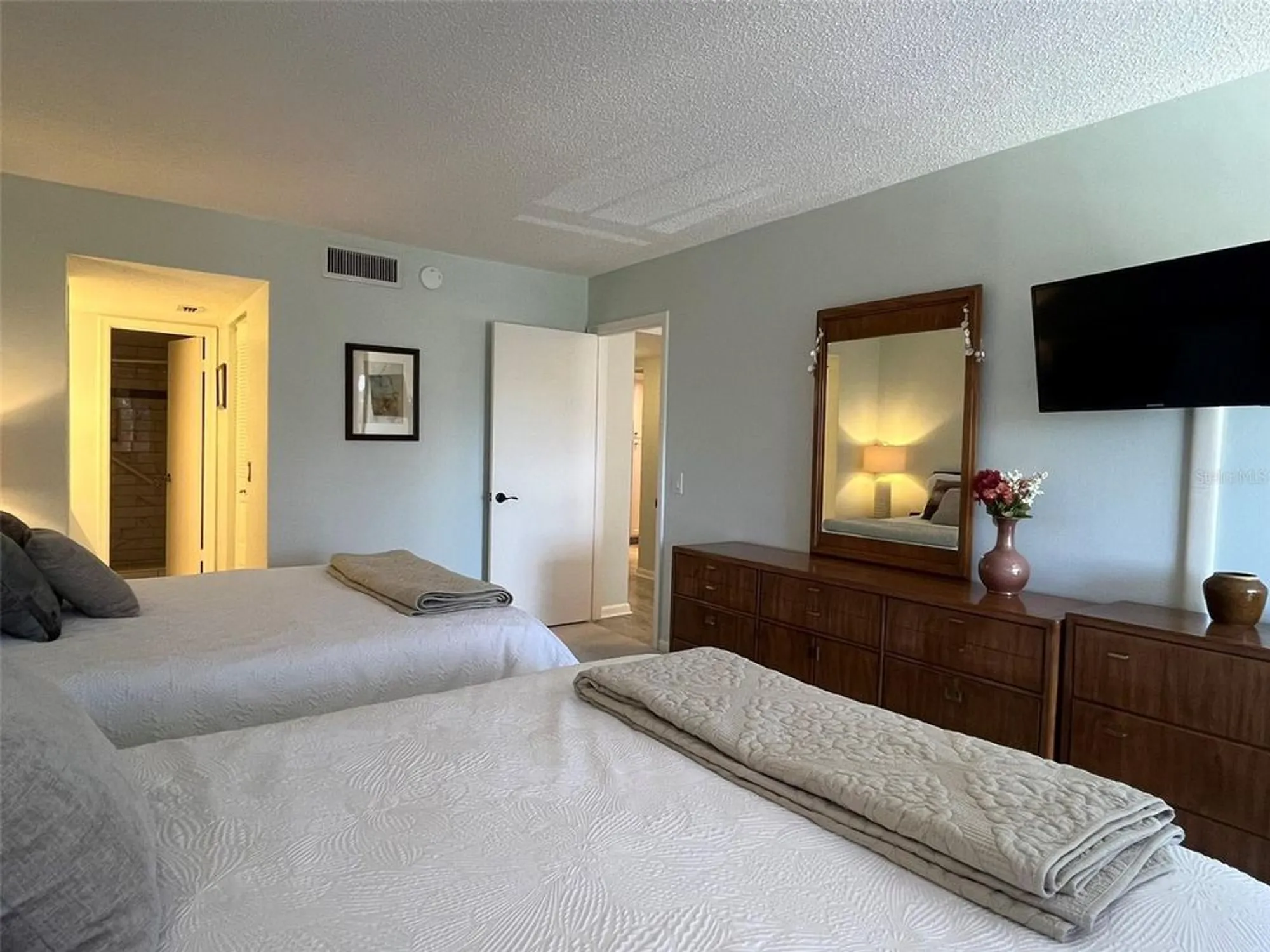 Property Slideshow image 21 of 32 | 6218 palma del mar blvd s apt 303, St Petersburg, FL, 33715