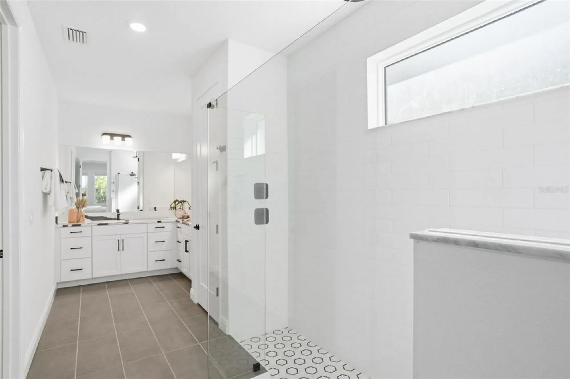 Property Slideshow image 7 of 61 | 17333 savory mist cir, Bradenton, FL, 34211