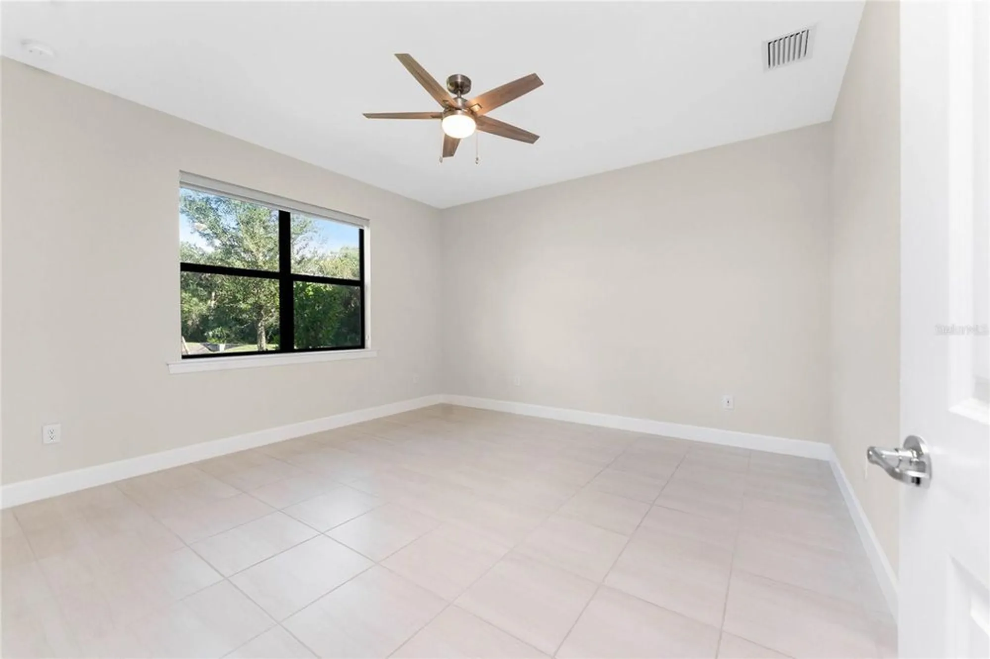 Property Slideshow image 21 of 61 | 2596 brassica dr, North Port, FL, 34289
