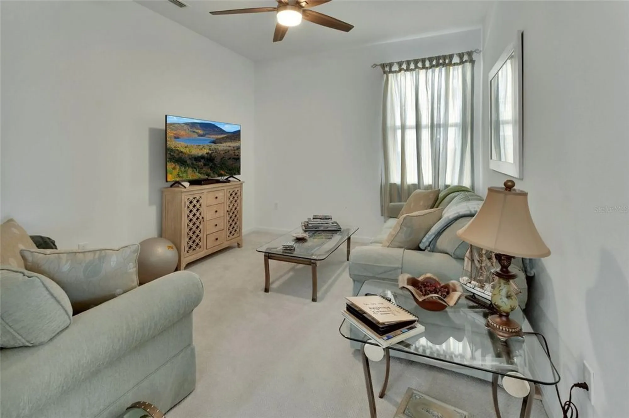 Property Slideshow image 16 of 34 | 1079 lincolnshire dr, Deland, FL, 32724