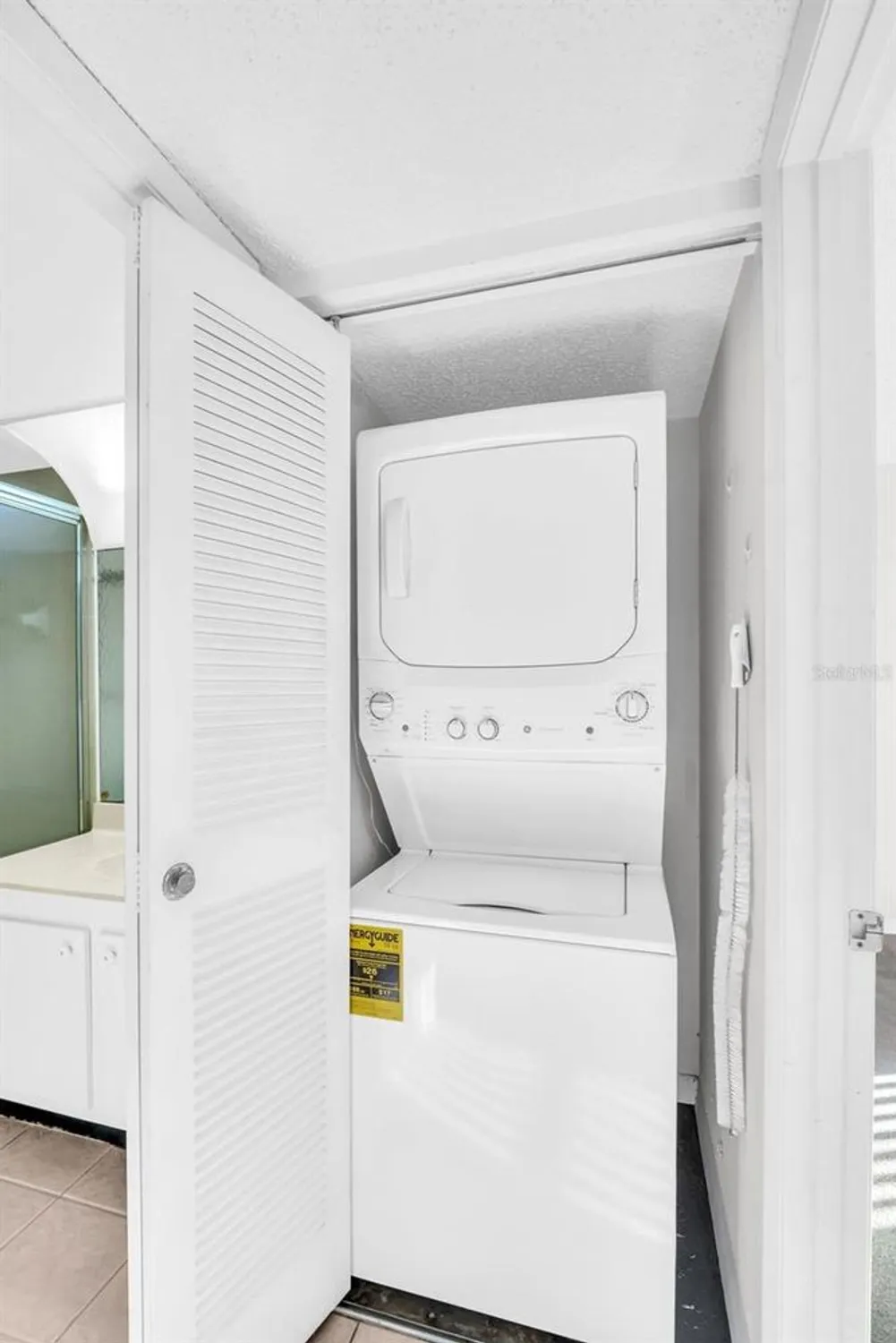 Property Slideshow image 21 of 37 | 11945 143rd st 7121, Largo, FL, 33774