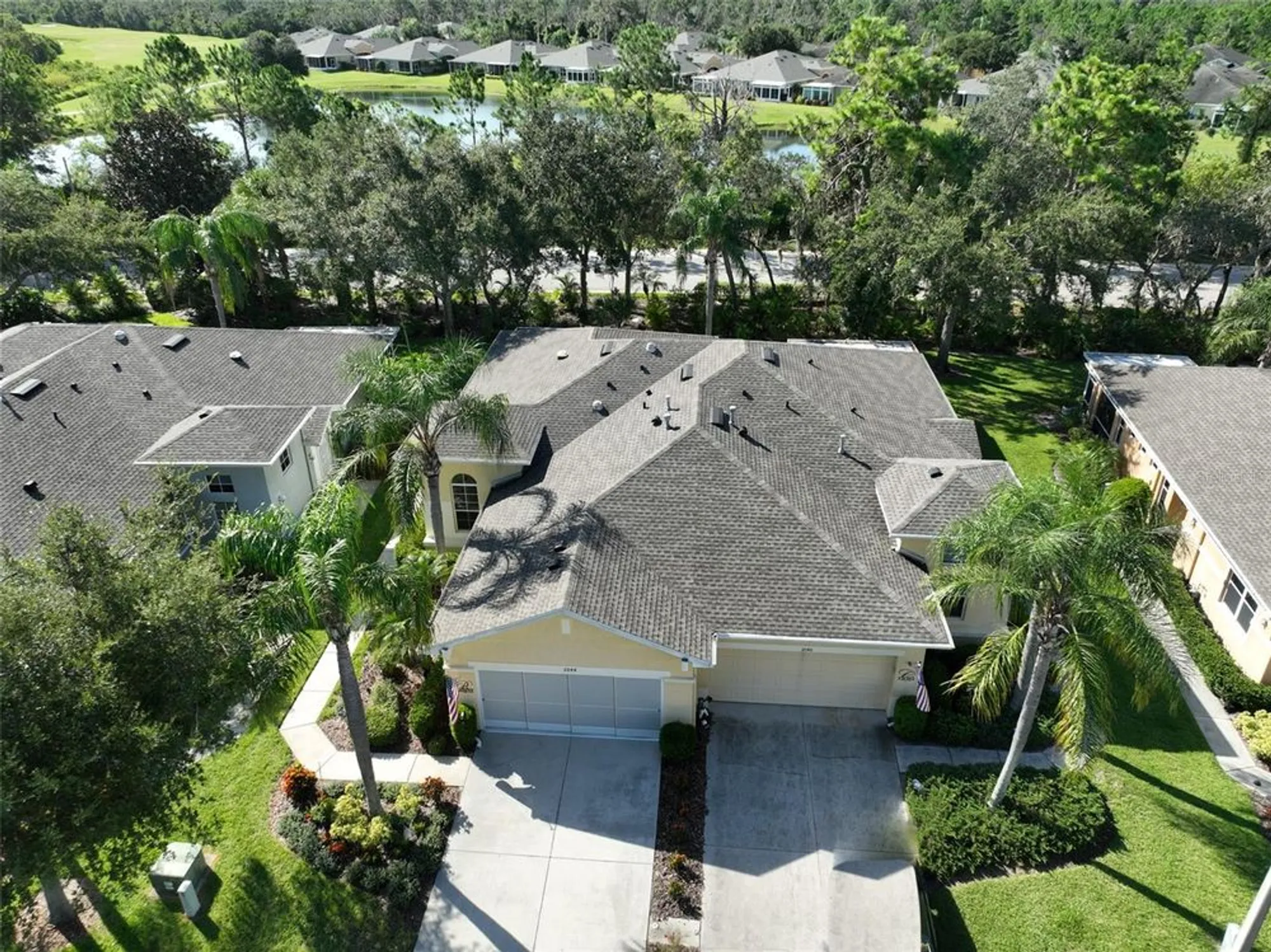Property Slideshow image 41 of 63 | 2044 sifield greens way, Sun City Center, FL, 33573