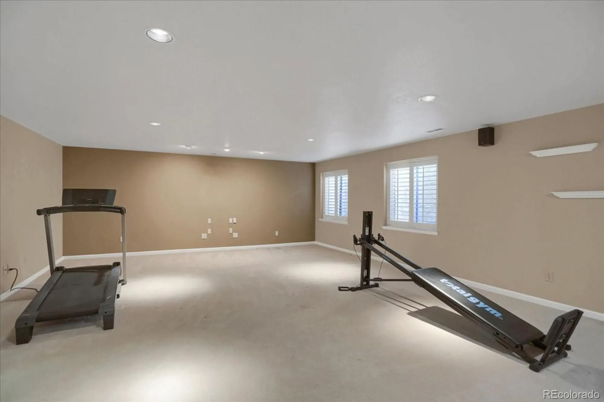 Property Slideshow image 22 of 36 | 8951 greenwich st, Highlands Ranch, CO, 80130