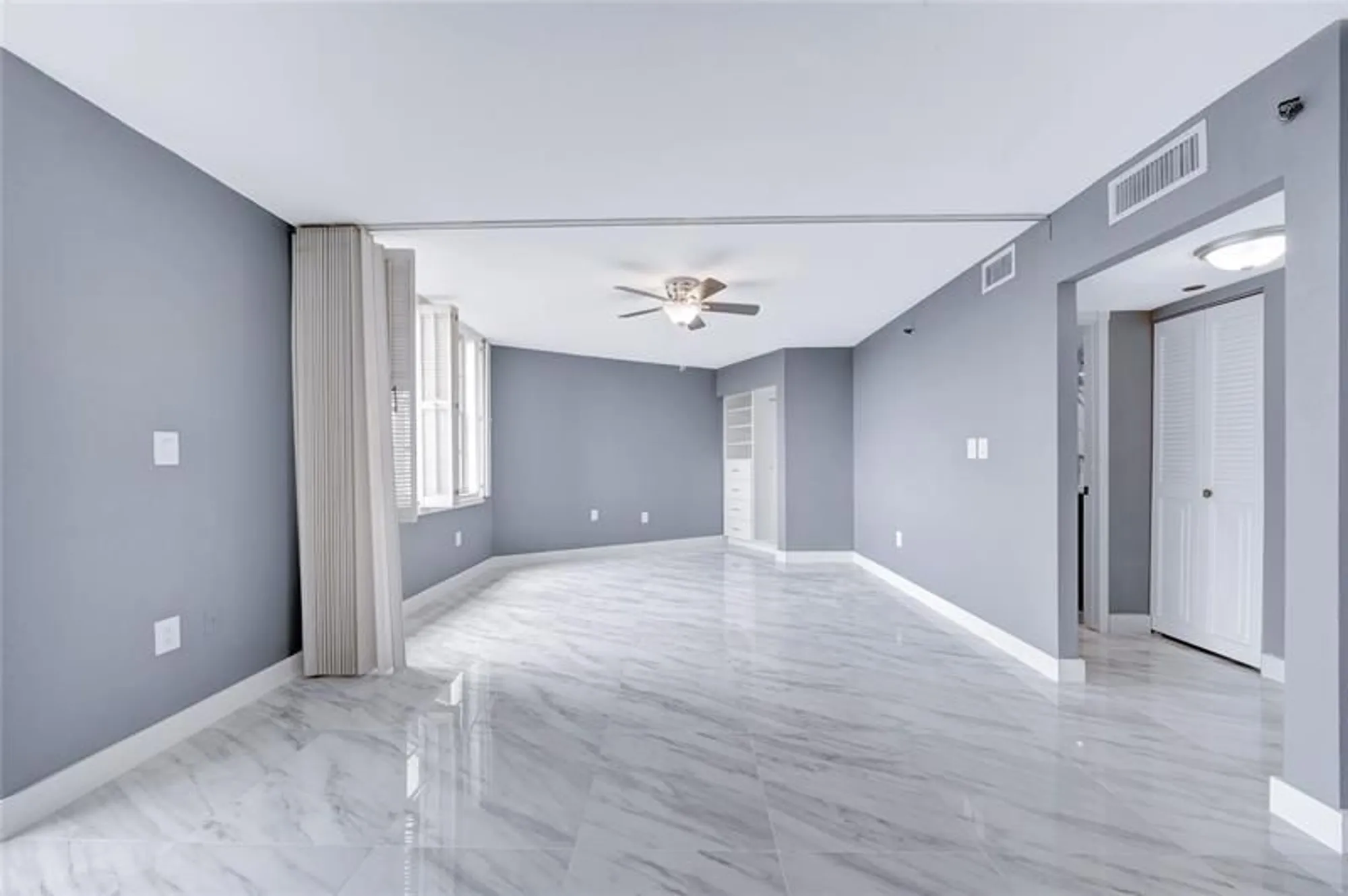 Property Slideshow image 24 of 53 | 1100 saint charles pl 708, Pembroke Pines, FL, 33026