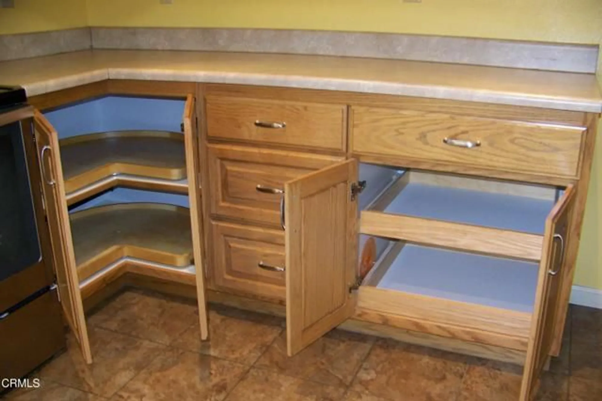 Property Slideshow image 9 of 28 | 37203 village 37, Camarillo, CA, 93012