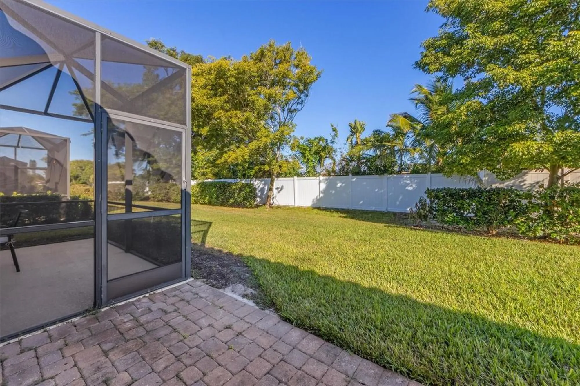 Property Slideshow image 34 of 37 | 7104 playa bella dr, Bradenton, FL, 34209