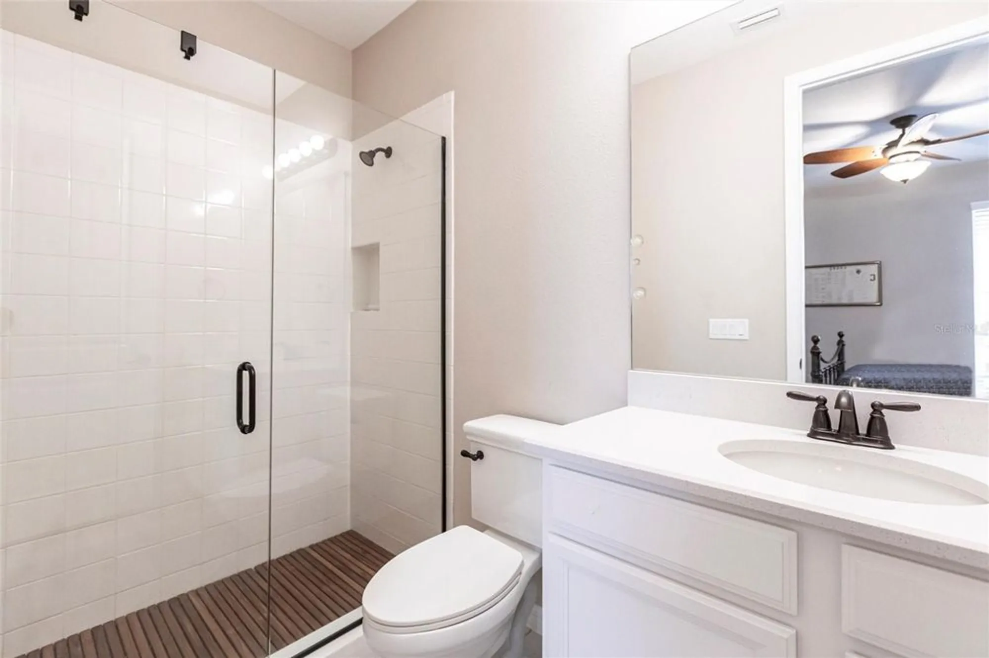 Property Slideshow image 17 of 37 | 16524 paynes mill dr, Bradenton, FL, 34211