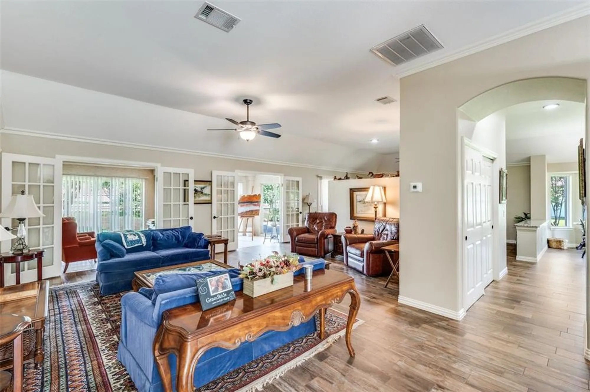 Property Slideshow image 9 of 35 | 9020 kingston dr, Denton, TX, 76207