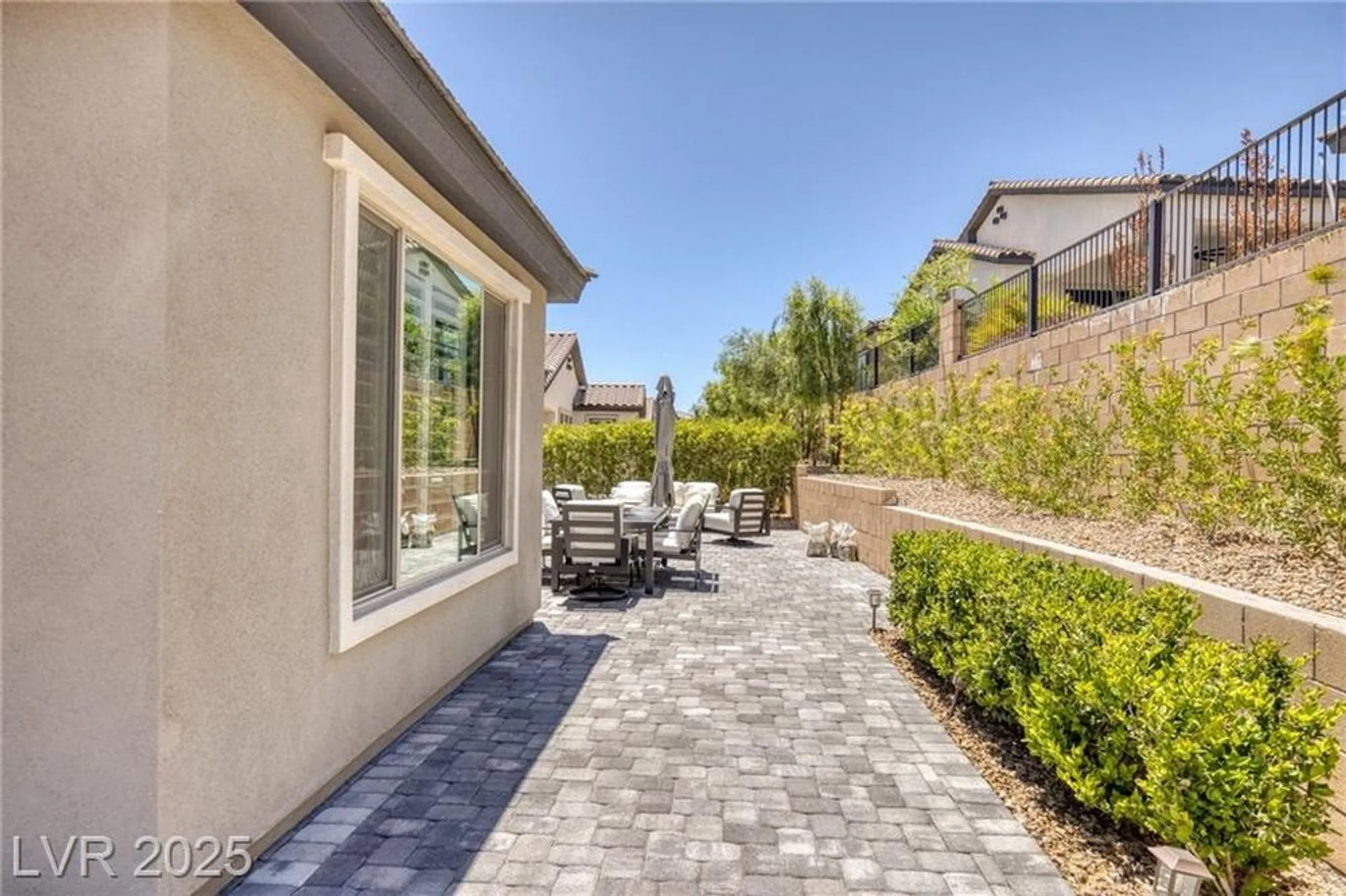 Property Slideshow image 26 of 44 | 25 red creek bluff st, Henderson, NV, 89011