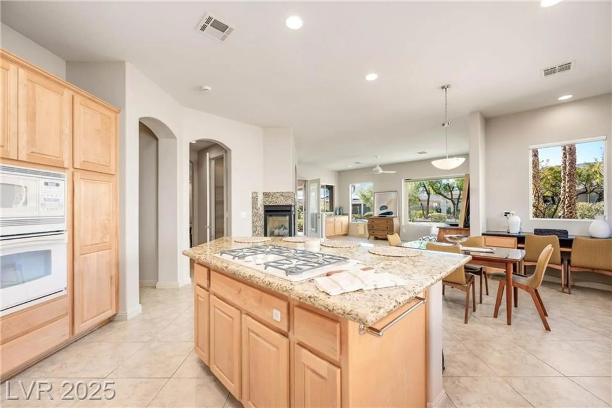 Property Slideshow image 22 of 54 | 10243 cantiamo ct, Las Vegas, NV, 89135