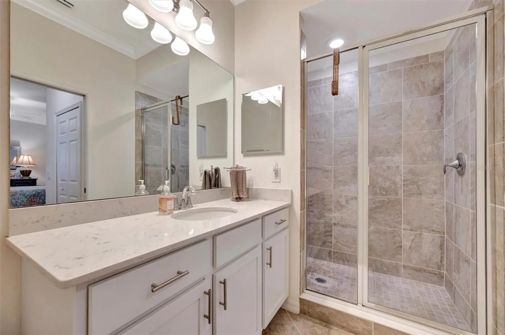 Property Slideshow image 25 of 67 | 1020 tidewater shores loop 405, Bradenton, FL, 34208