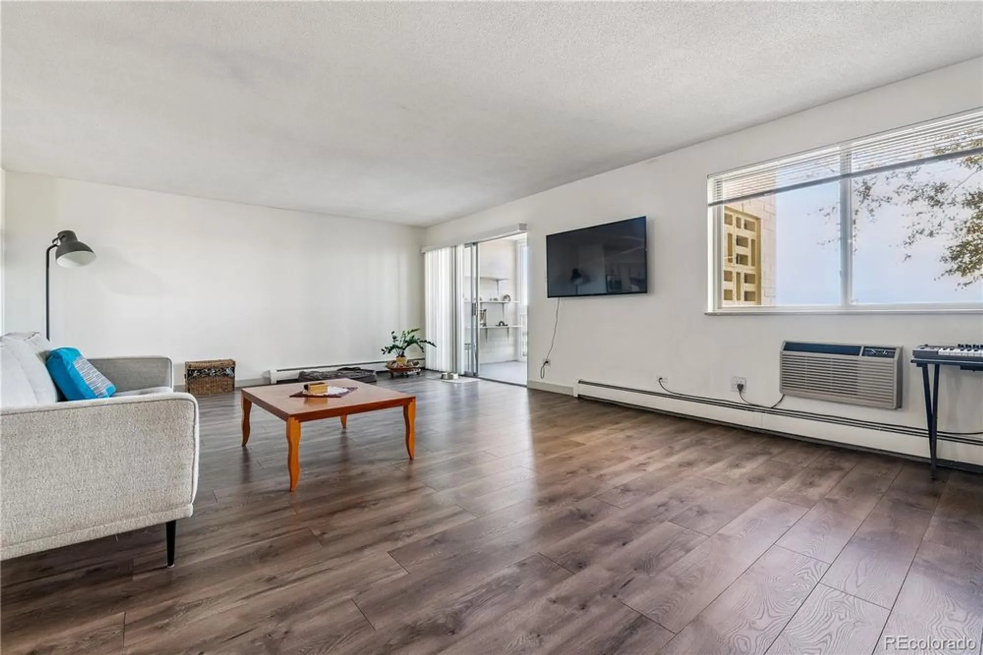 Property Slideshow image 6 of 49 | 300 s clinton st 8c, Denver, CO, 80247