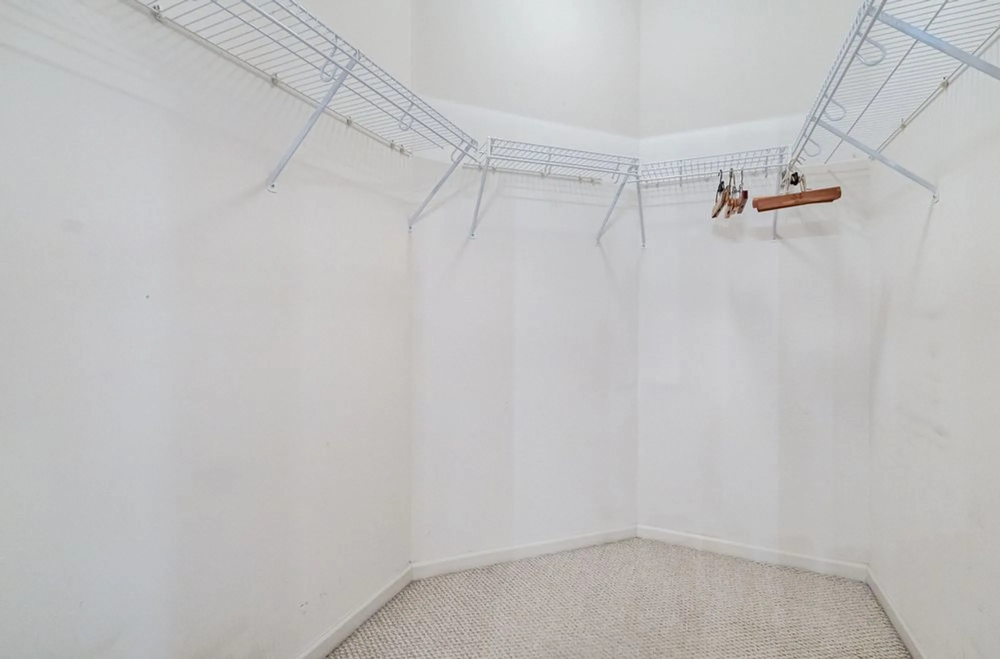 Property Slideshow image 10 of 16 | 1532 w cadillac cir, Romeoville, IL, 60446