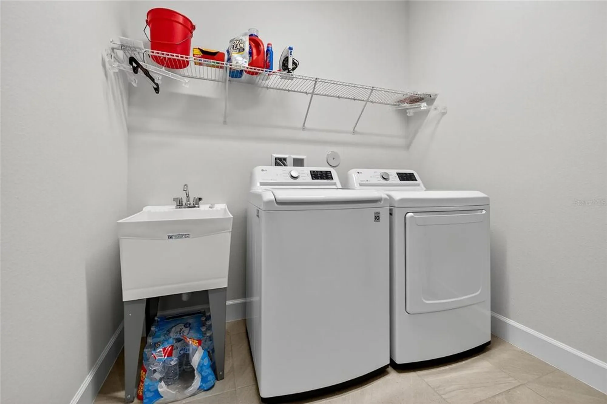 Property Slideshow image 20 of 31 | 253 compass rose dr, Daytona Beach, FL, 32124